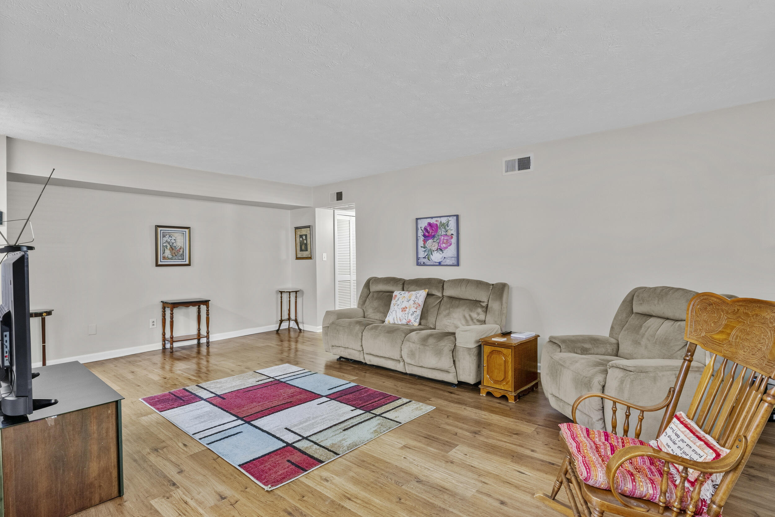 175 Malabu Drive 63 Property Photo 6