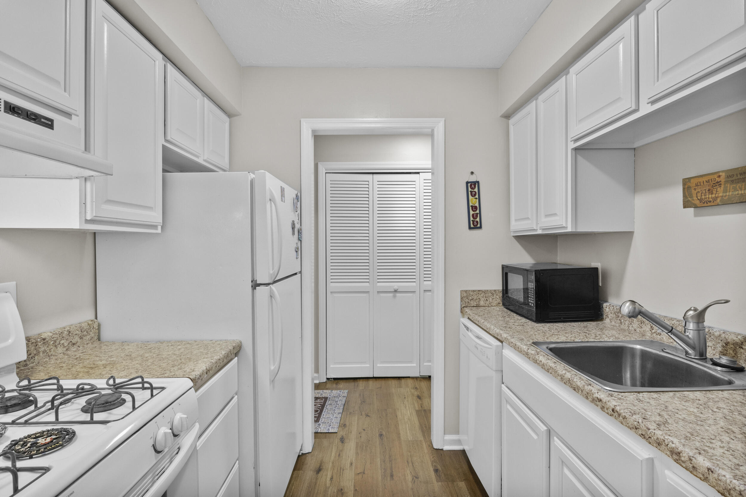 175 Malabu Drive 63 Property Photo 8