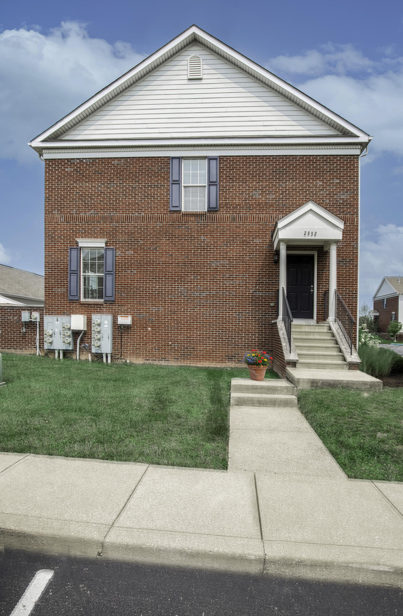 2332 Aristocracy Circle Property Photo 3