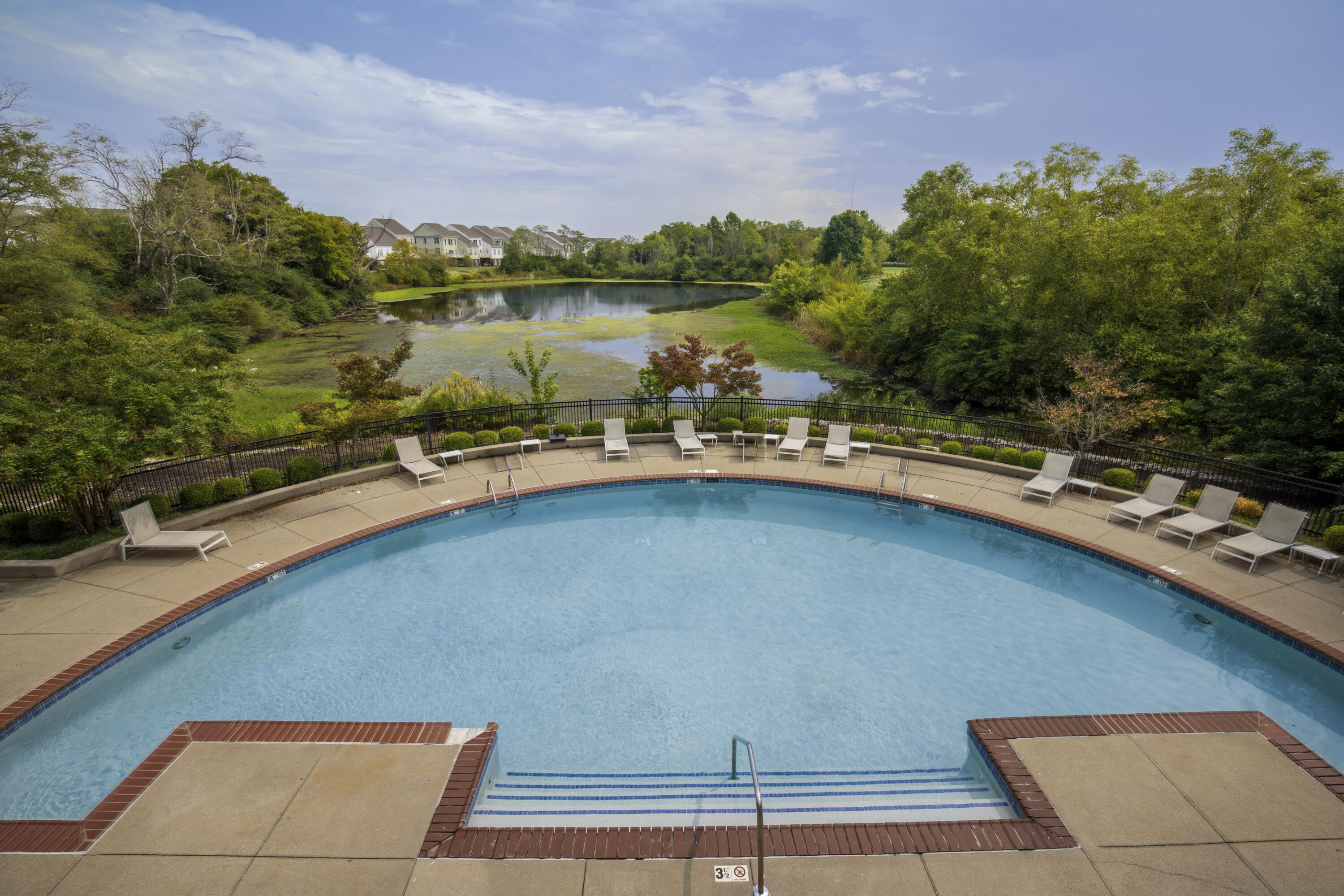 2332 Aristocracy Circle Property Photo 32