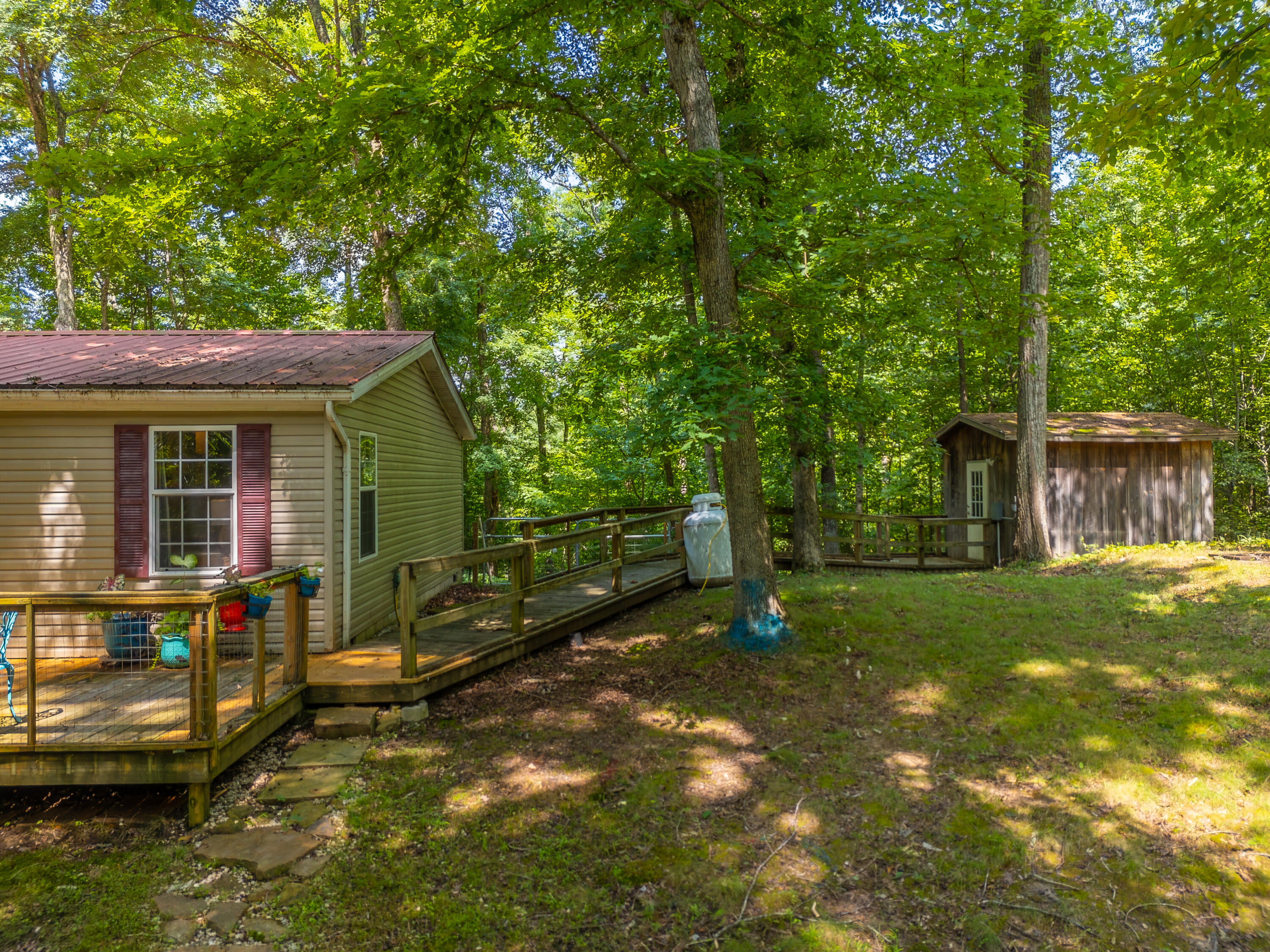 500 Hazel Tree Lane Property Photo 5