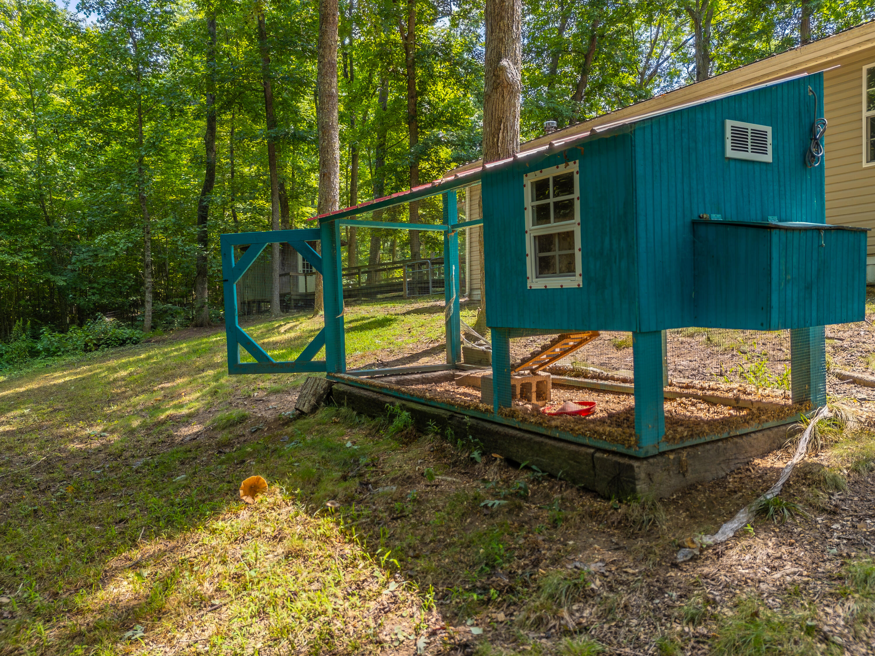 500 Hazel Tree Lane Property Photo 13