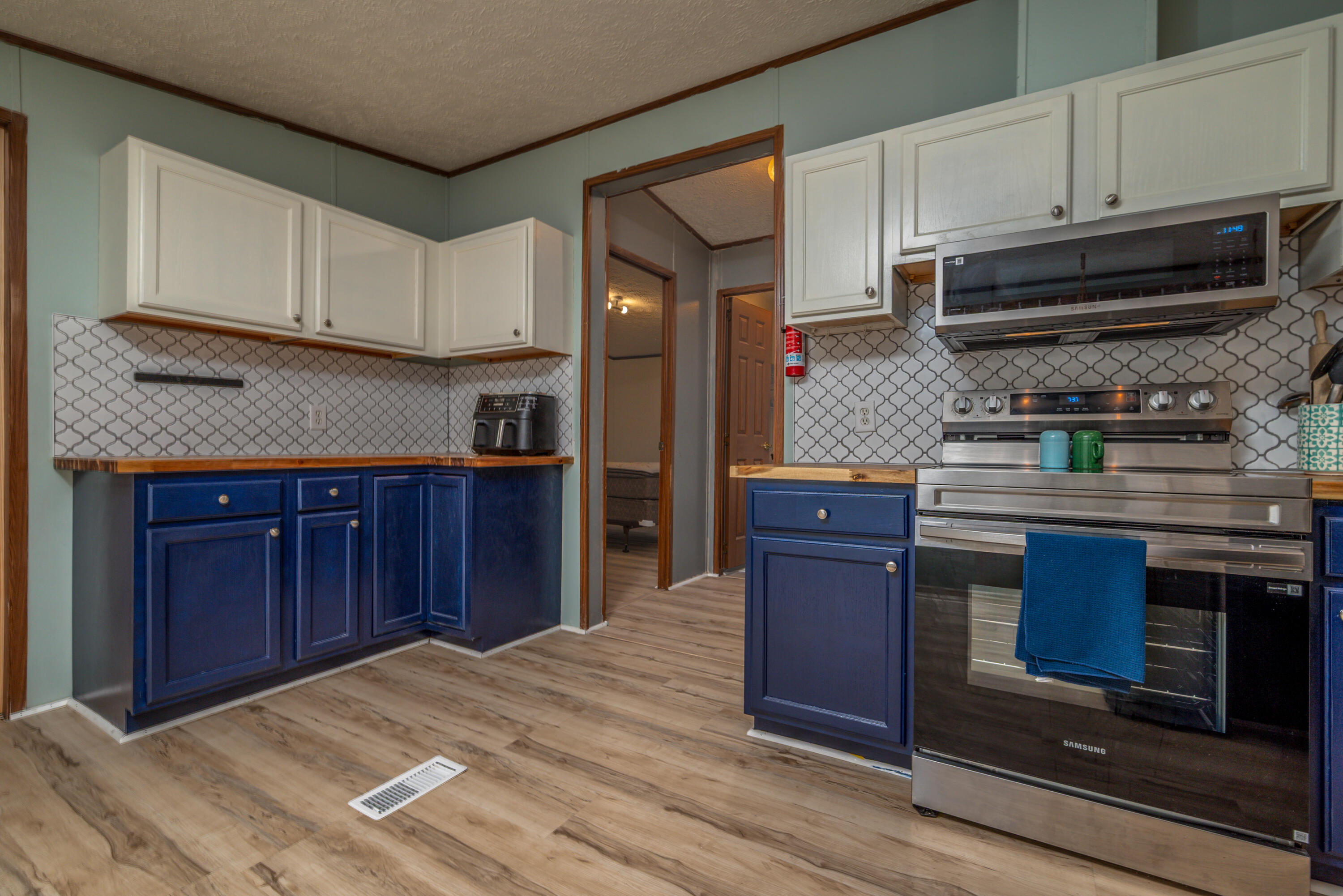 500 Hazel Tree Lane Property Photo 18