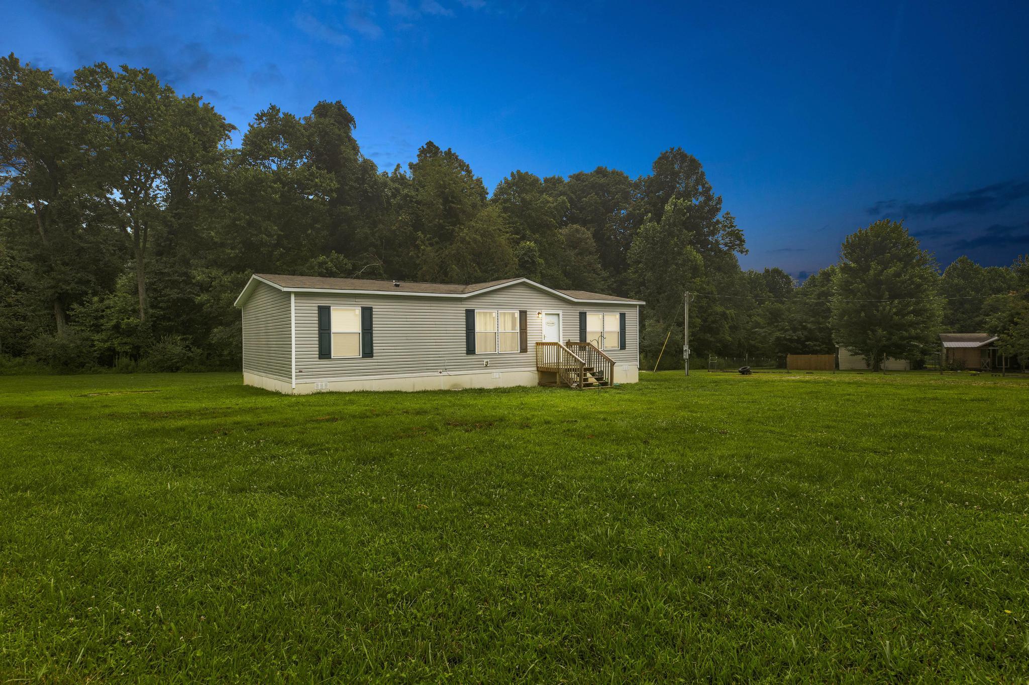 105 E Stone Road Property Photo 3