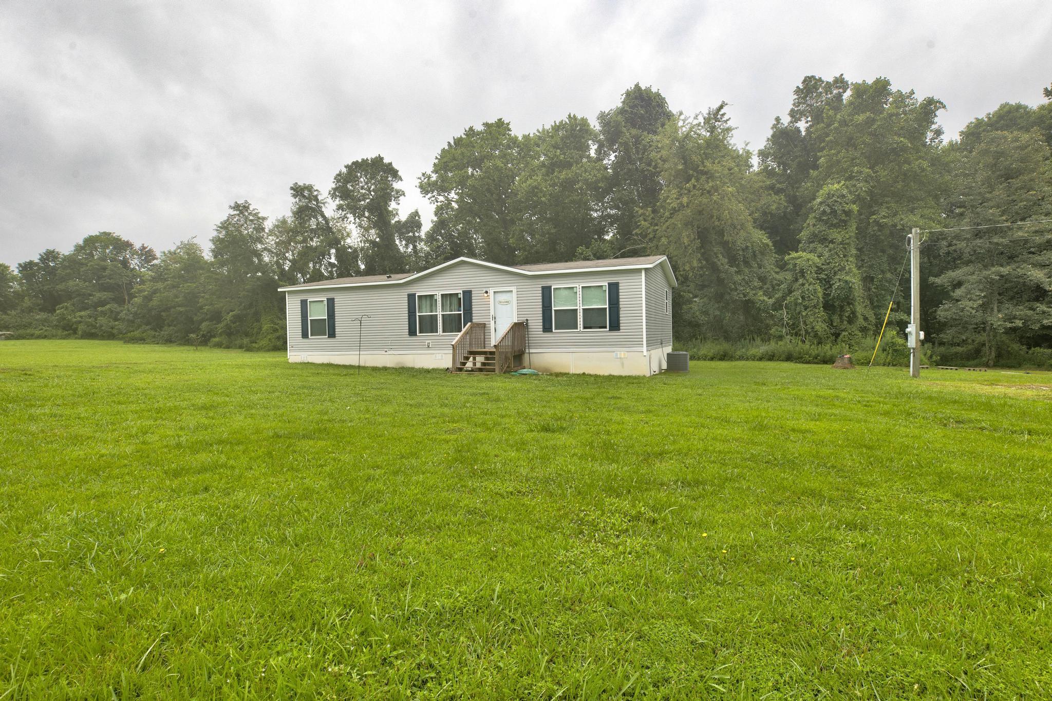 105 E Stone Road Property Photo 4