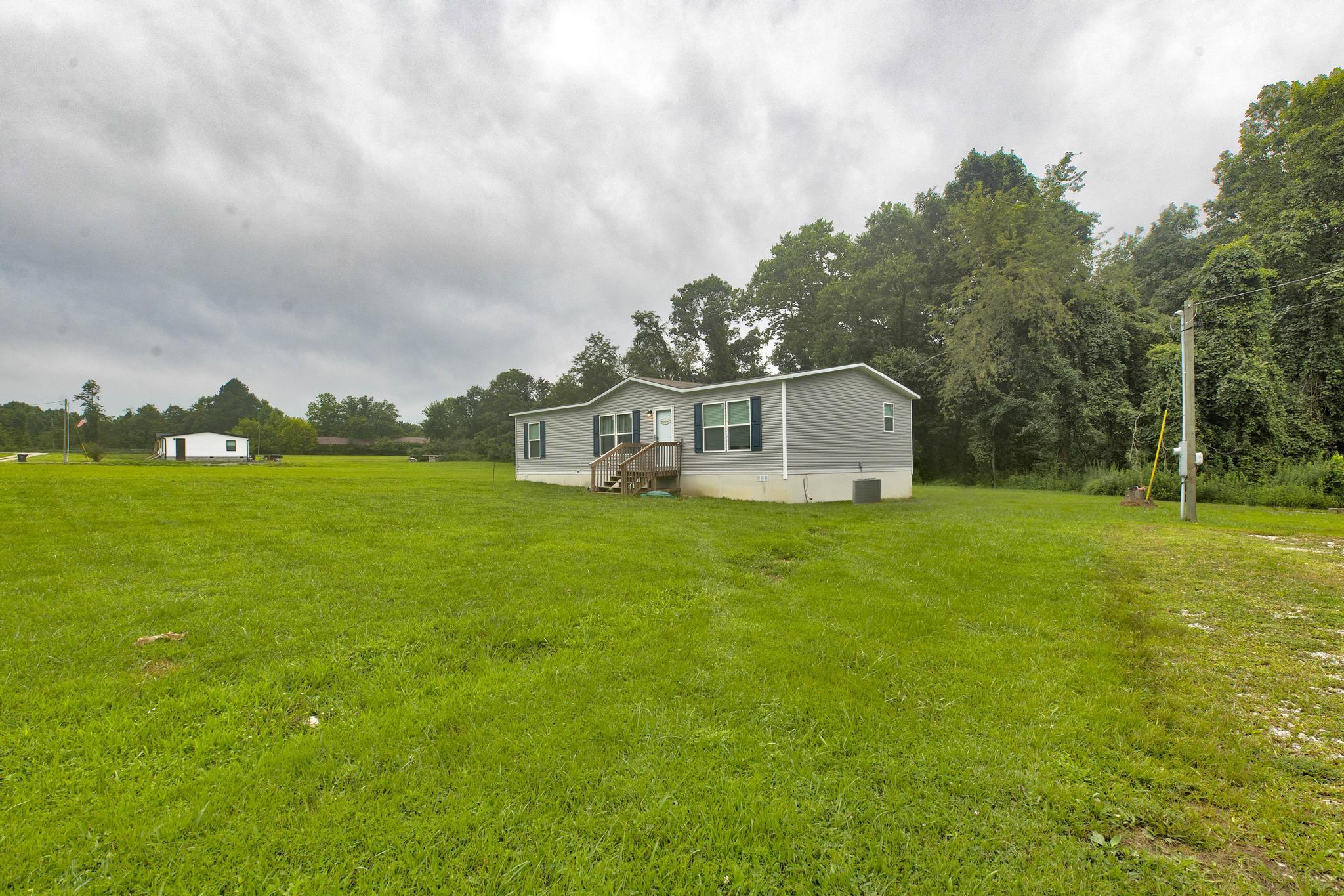 105 E Stone Road Property Photo 7