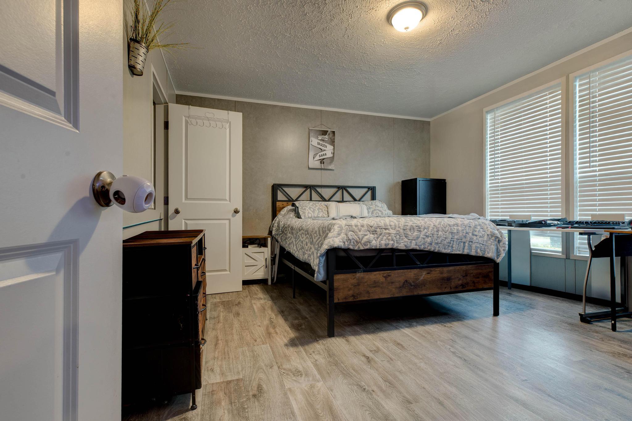 105 E Stone Road Property Photo 19