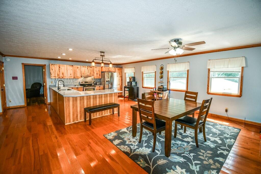 15 Hope Hill Road Property Photo 8