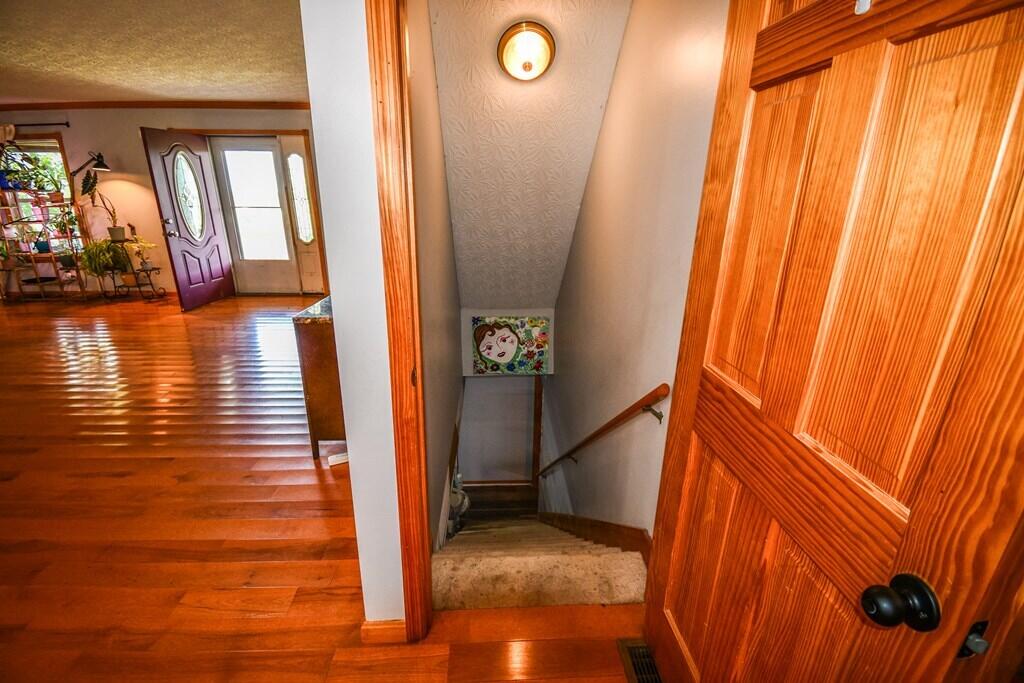 15 Hope Hill Road Property Photo 12