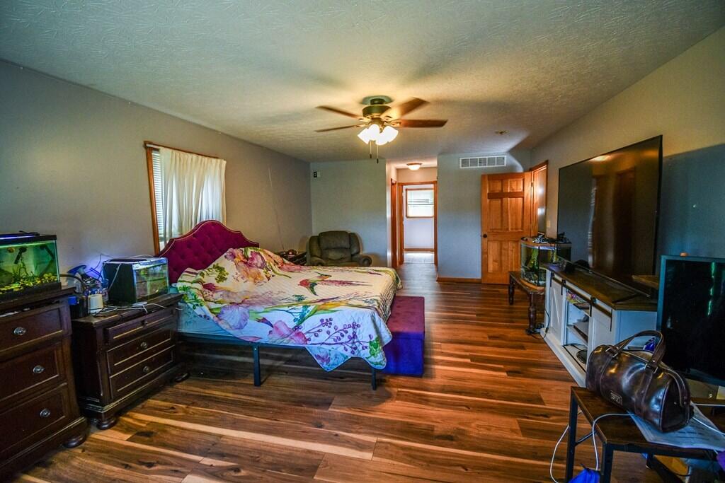 15 Hope Hill Road Property Photo 18