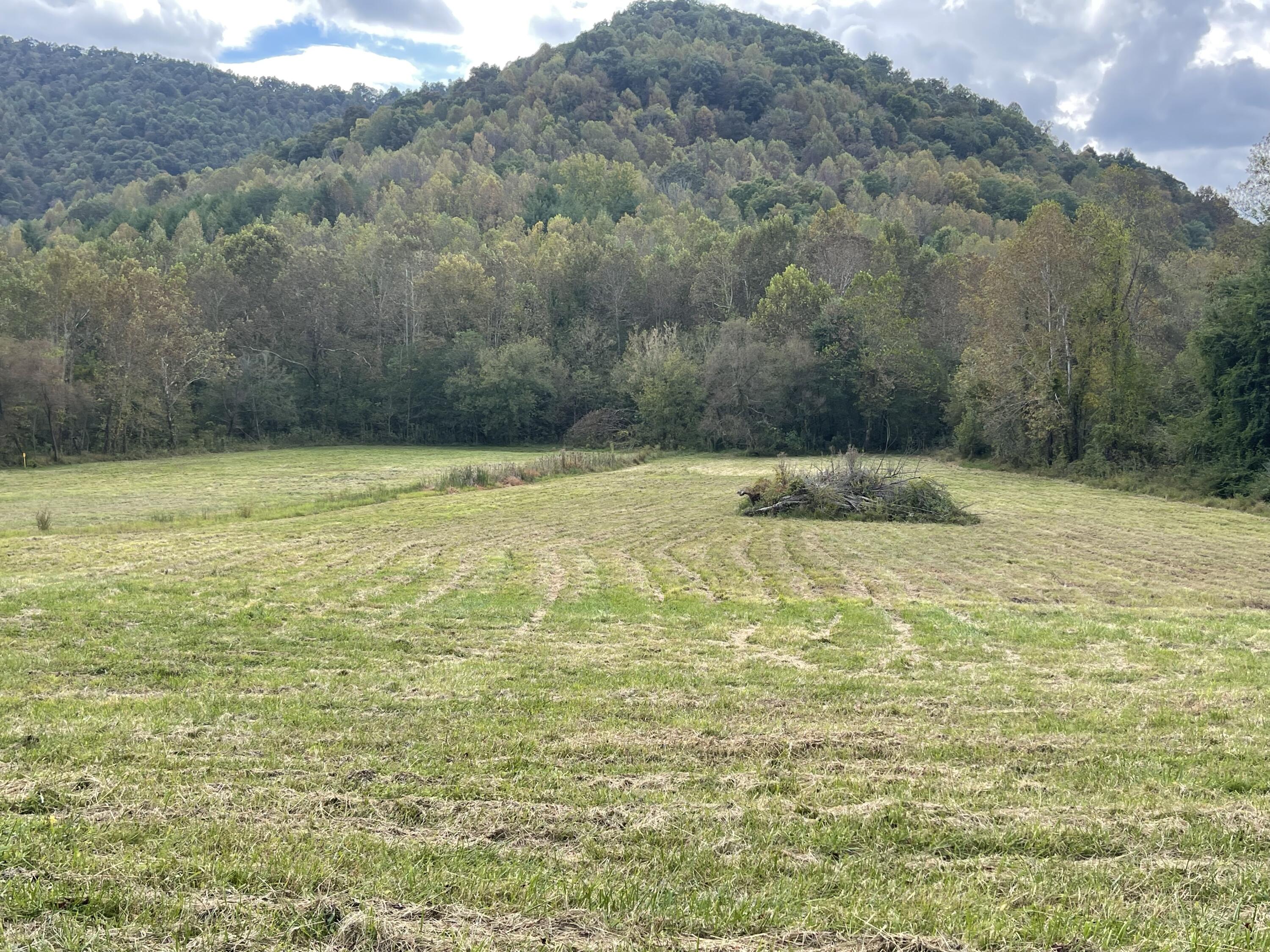 791 Moore Creek Road Property Photo 1