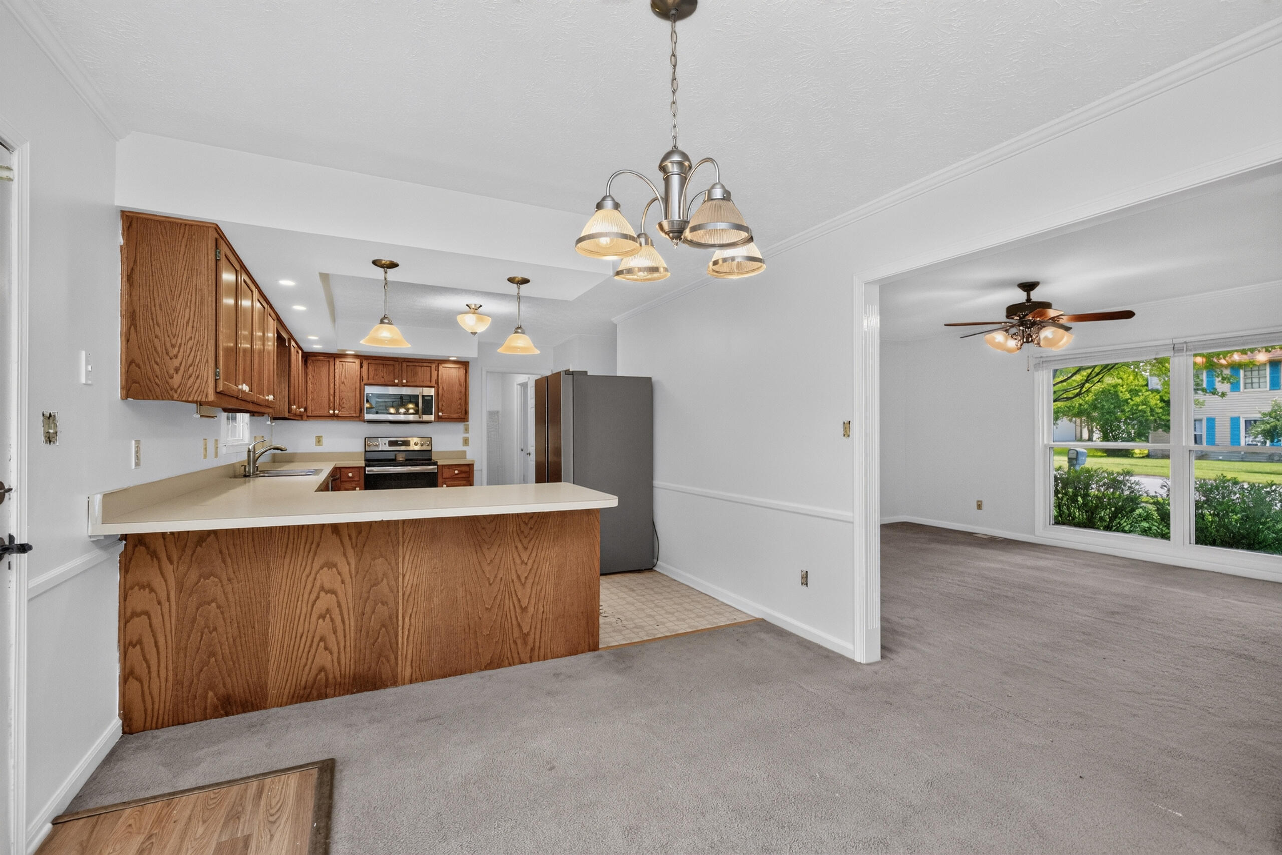 522 Sheffield Drive Property Photo 4