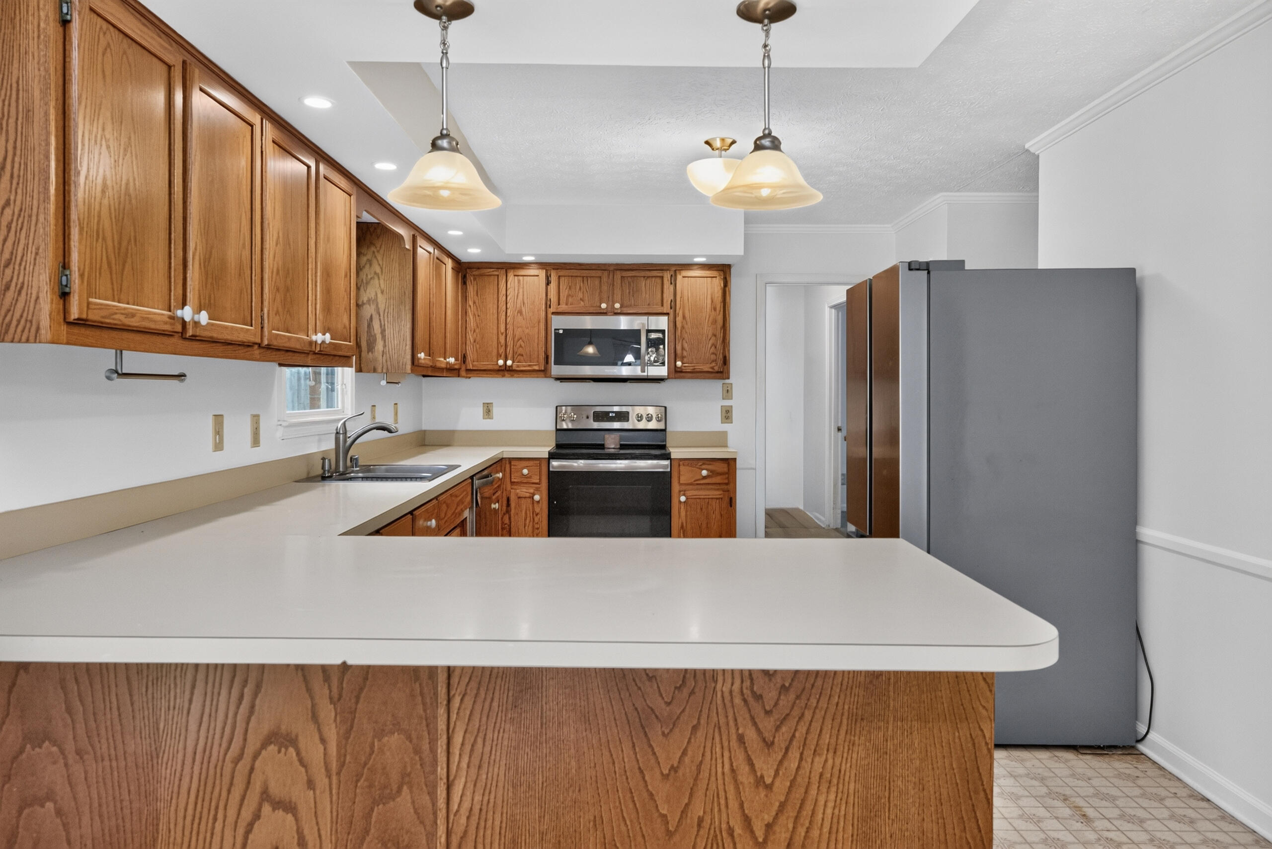 522 Sheffield Drive Property Photo 8