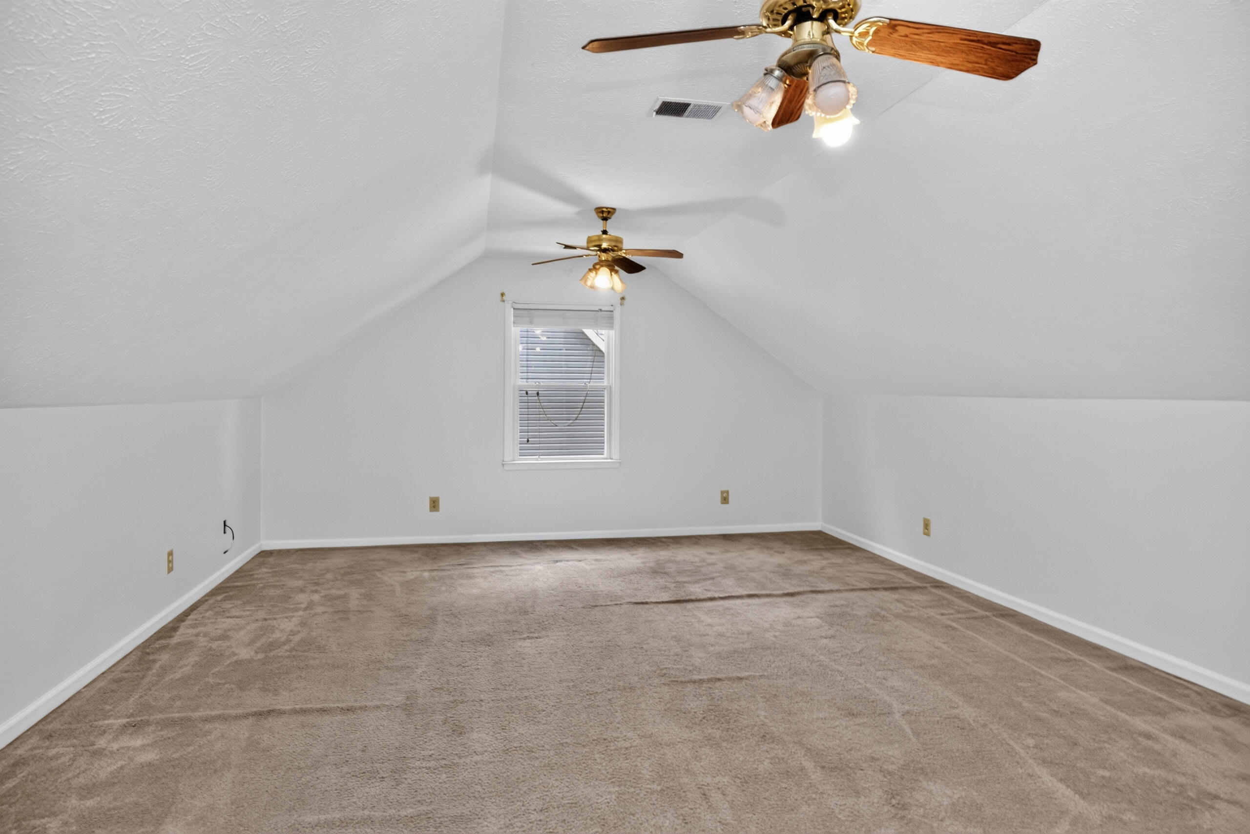 522 Sheffield Drive Property Photo 19