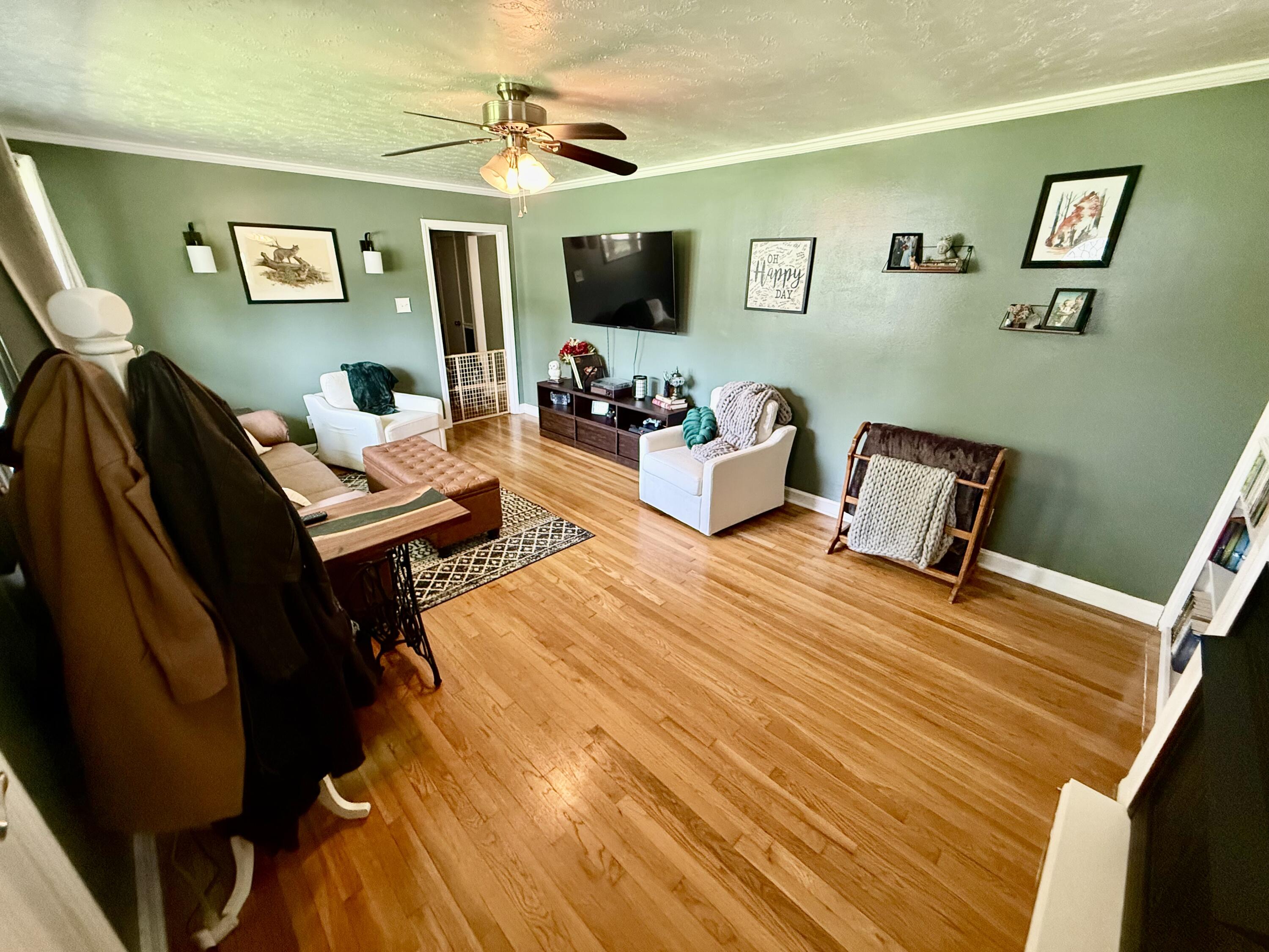811 Sunny Lane Property Photo 6