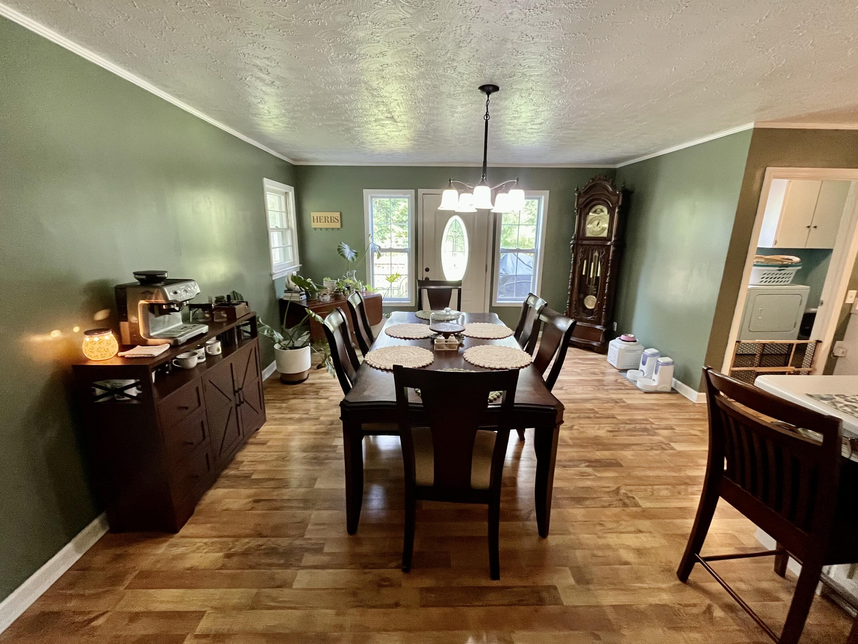 811 Sunny Lane Property Photo 8