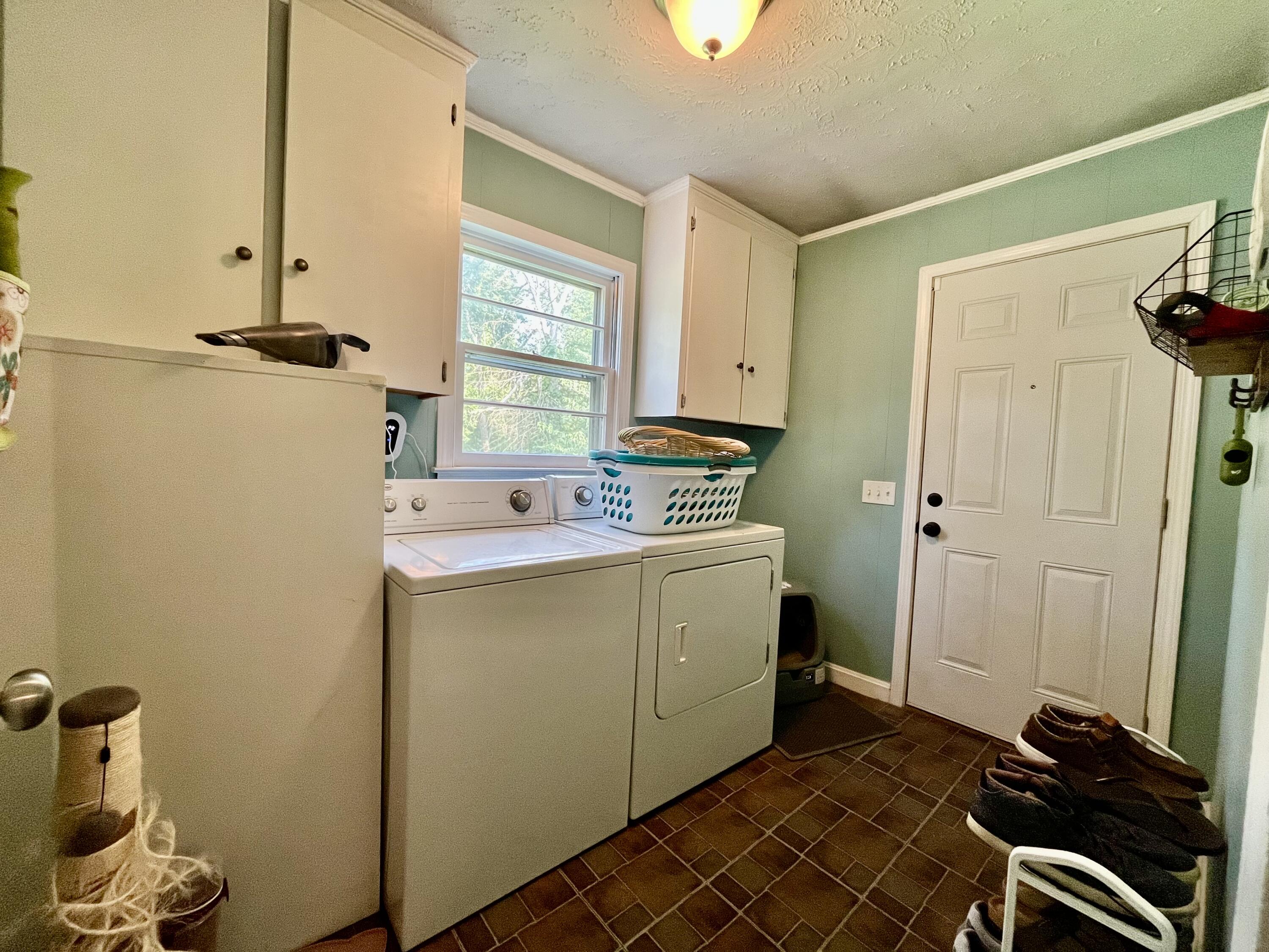 811 Sunny Lane Property Photo 14