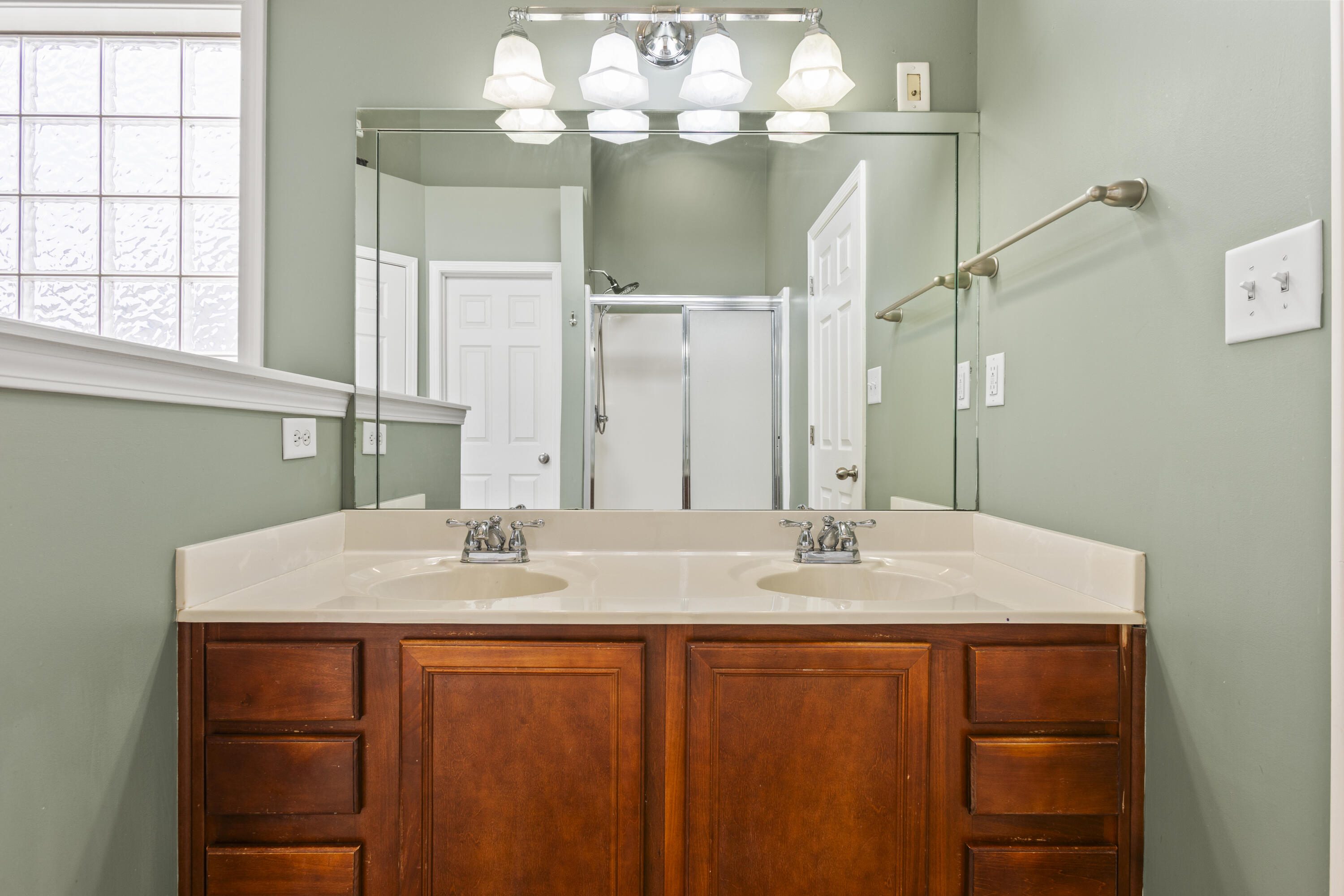 153 Brome Drive Property Photo 34