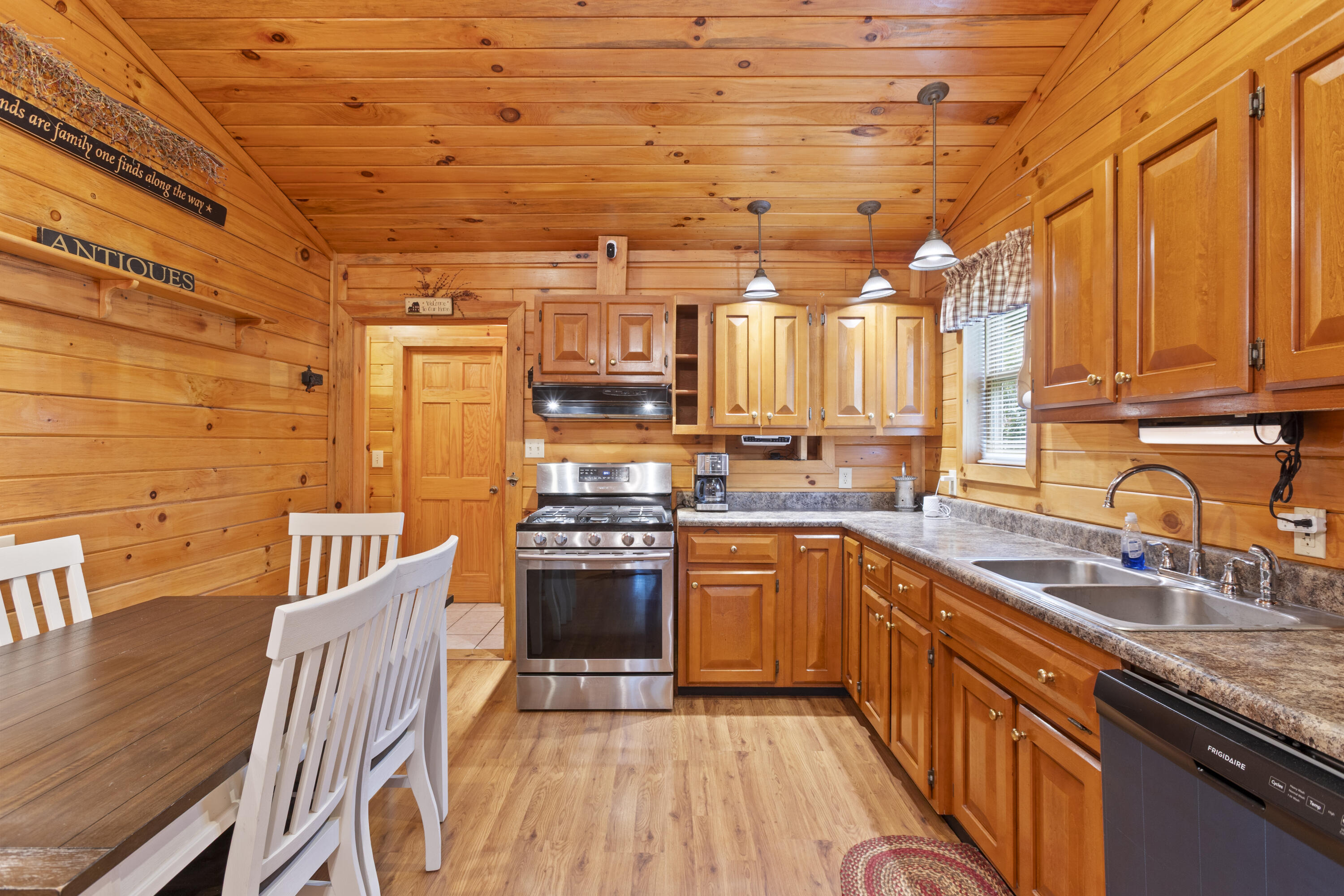 1435 Pilot Road Property Photo 24
