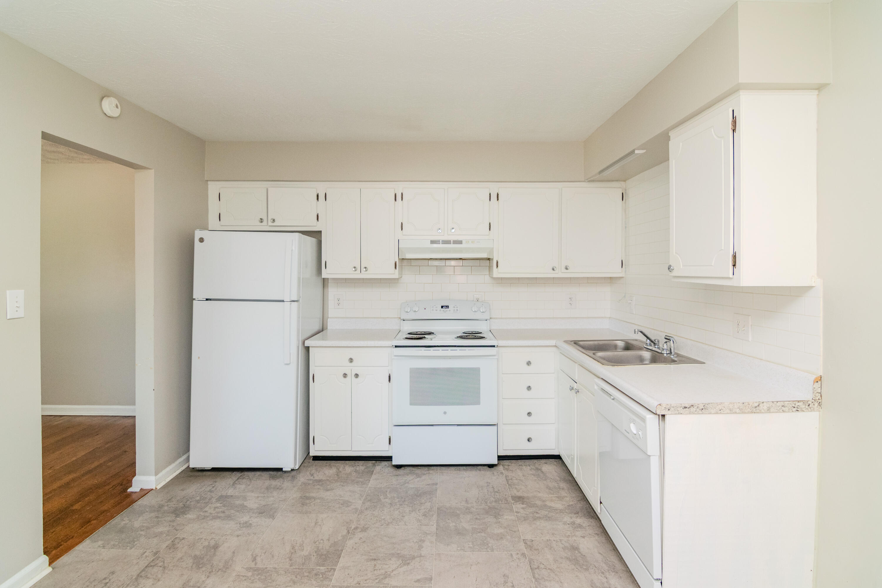 632 Waldo Way Property Photo 12