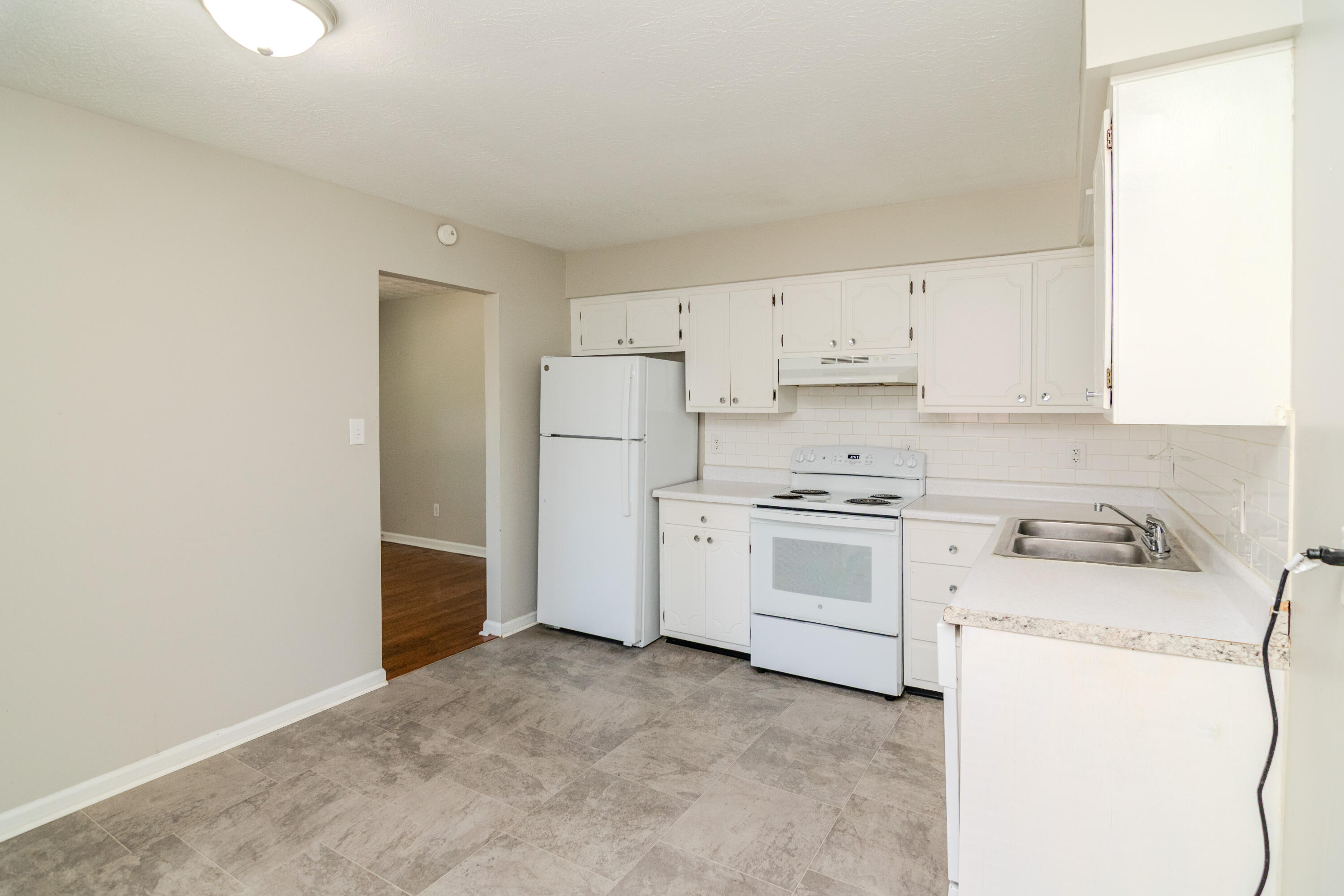 632 Waldo Way Property Photo 13