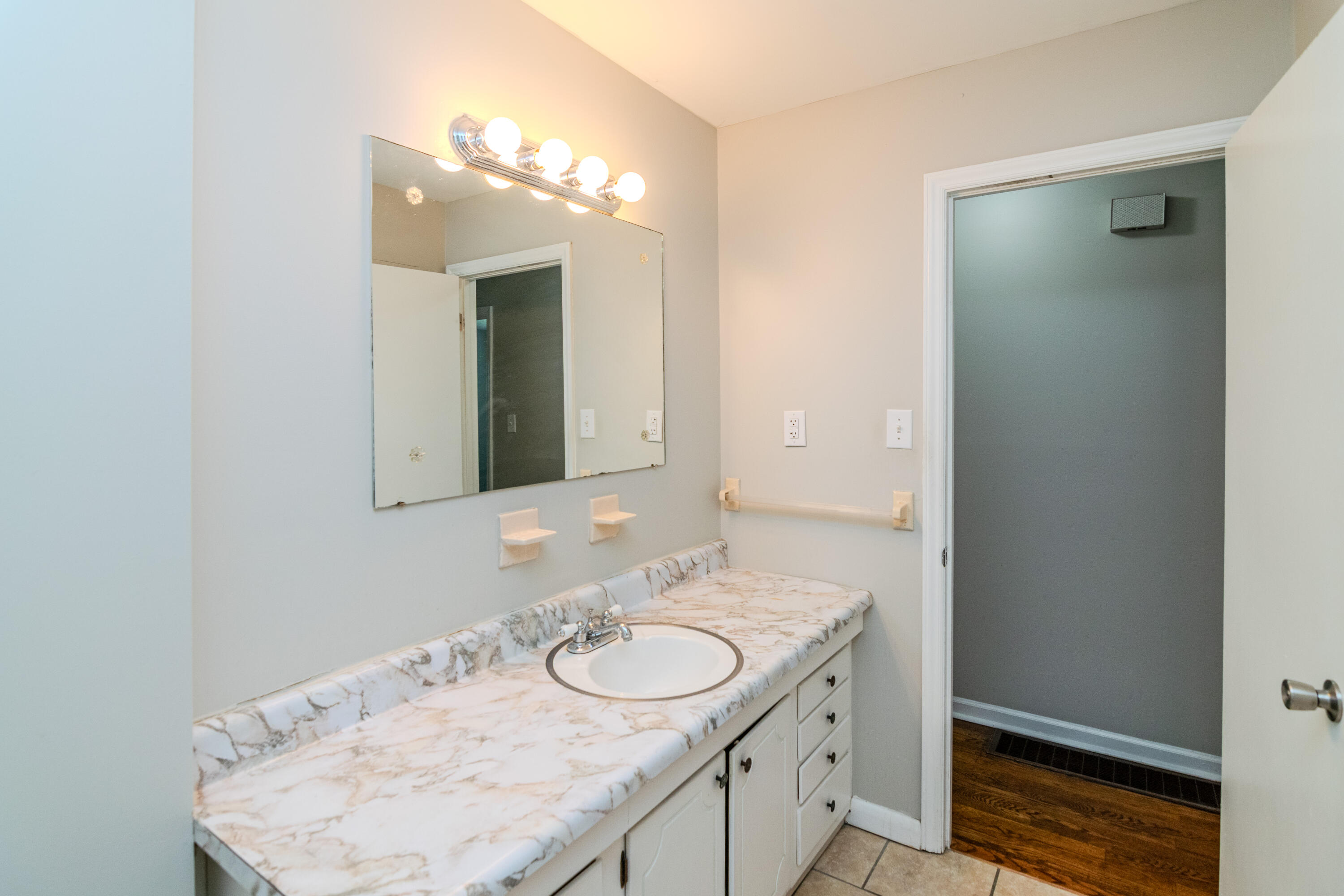 632 Waldo Way Property Photo 26
