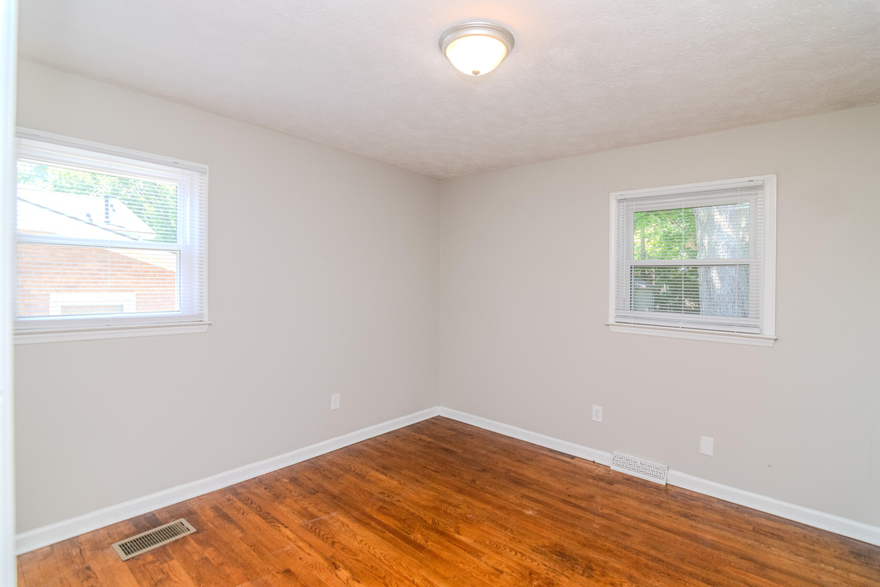 632 Waldo Way Property Photo 27