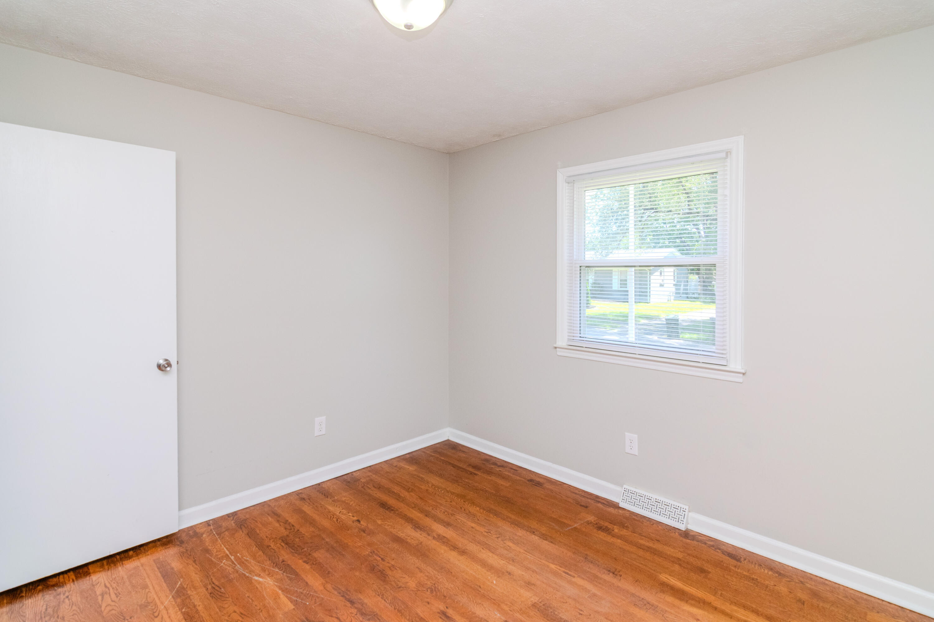 632 Waldo Way Property Photo 34
