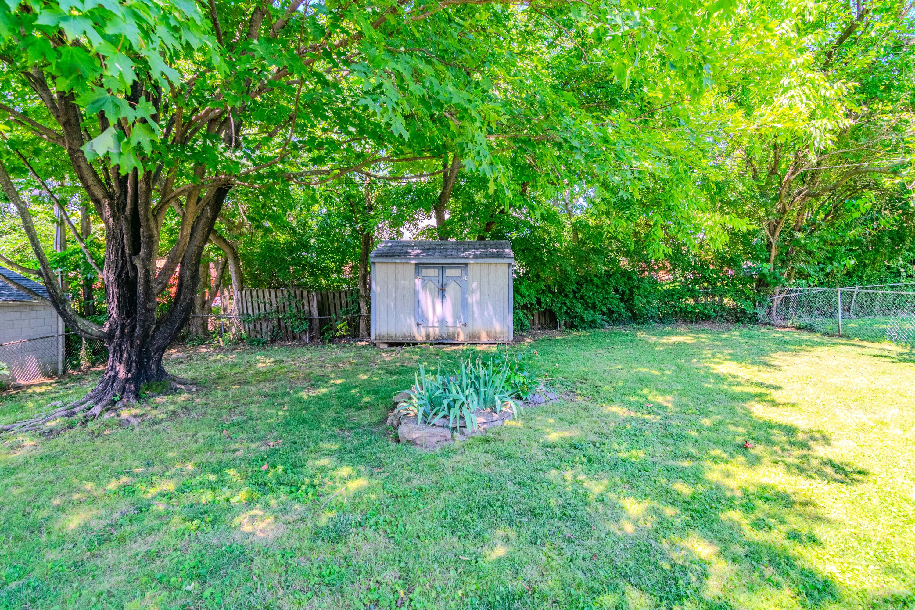 632 Waldo Way Property Photo 38