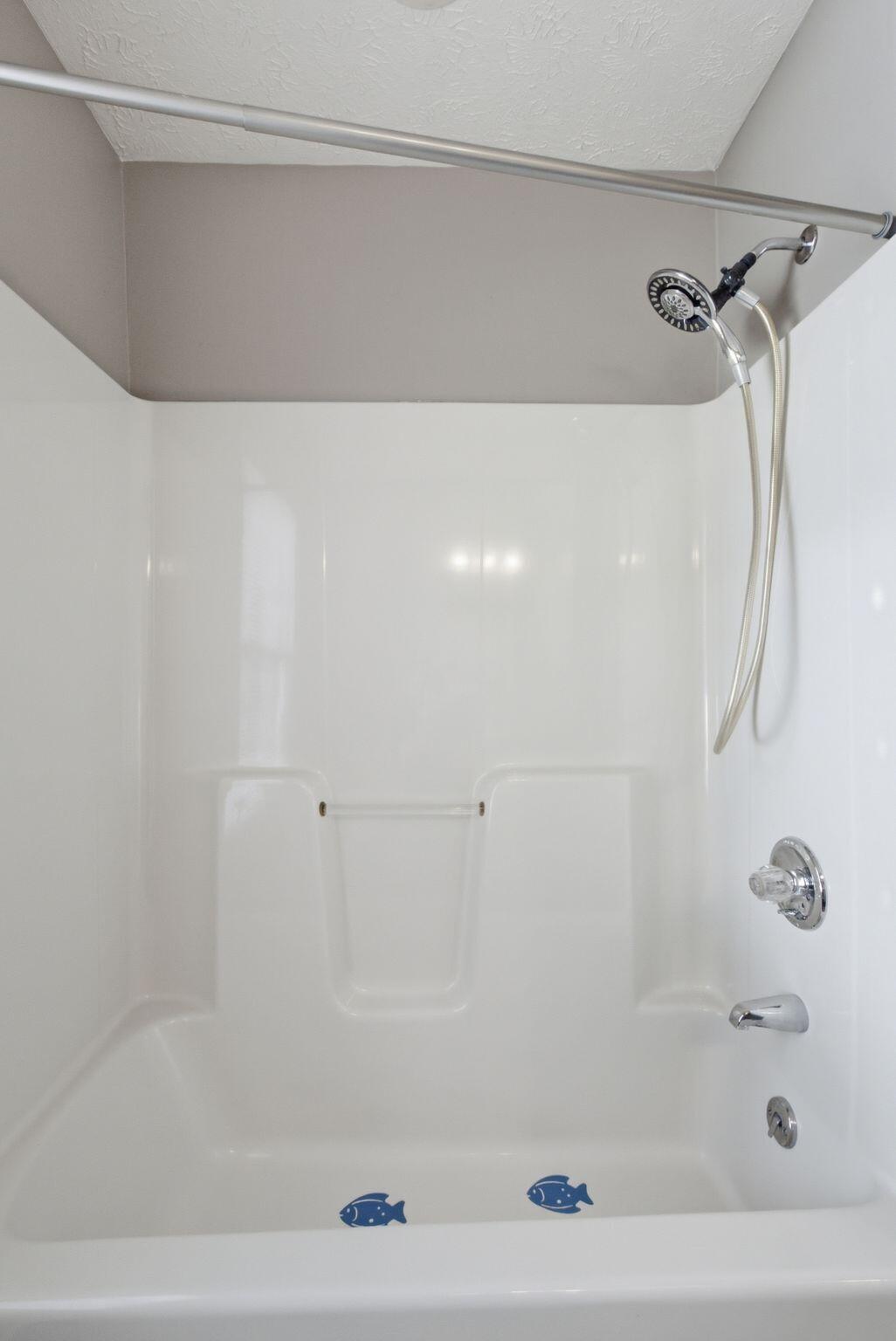300 Lakeshore Circle Property Photo 31