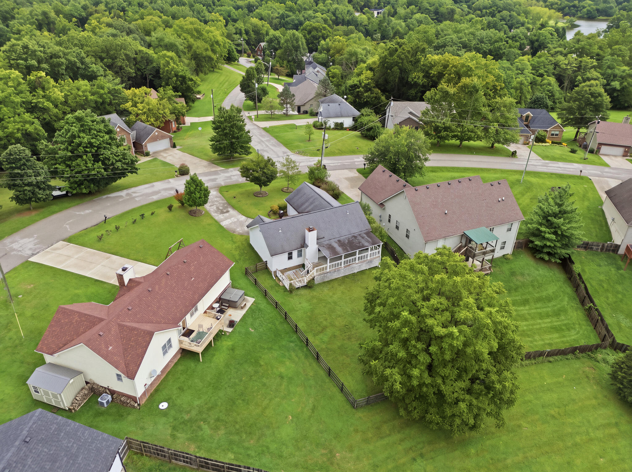 300 Lakeshore Circle Property Photo 39