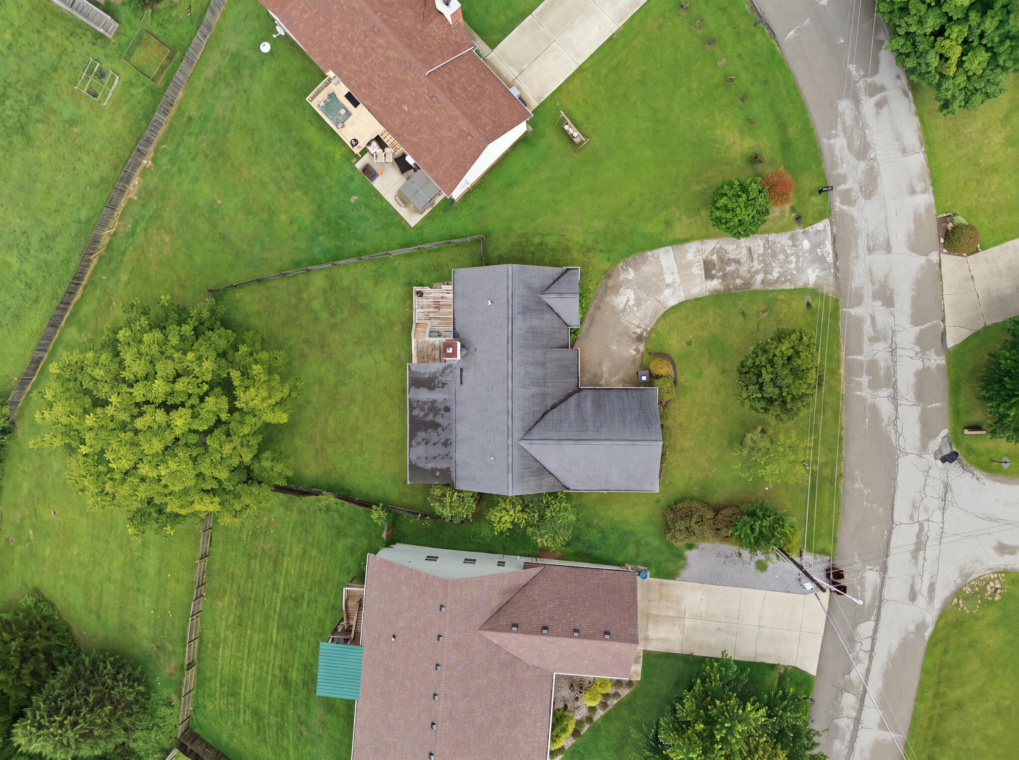 300 Lakeshore Circle Property Photo 40