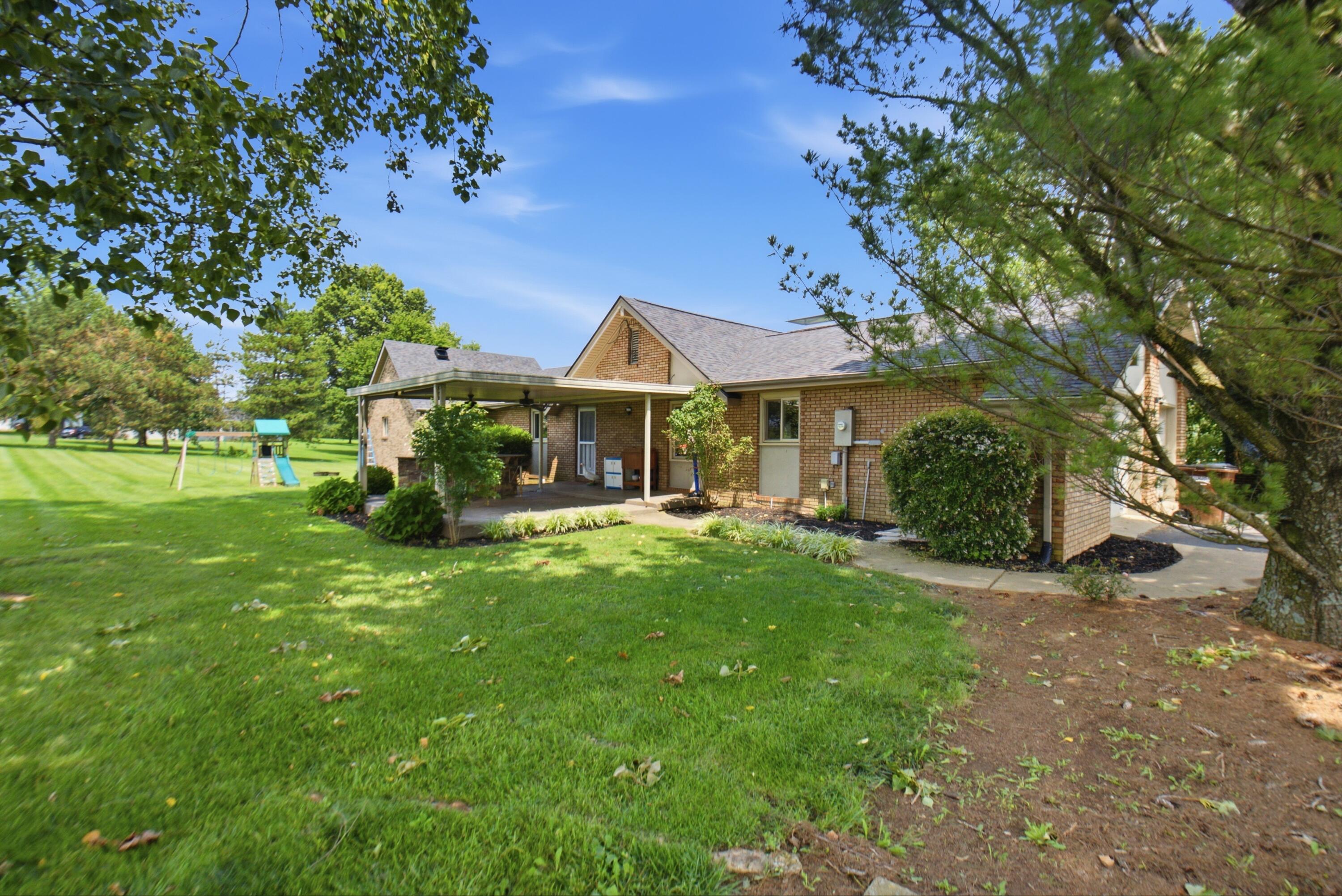 213 Augusta Drive Property Photo 4