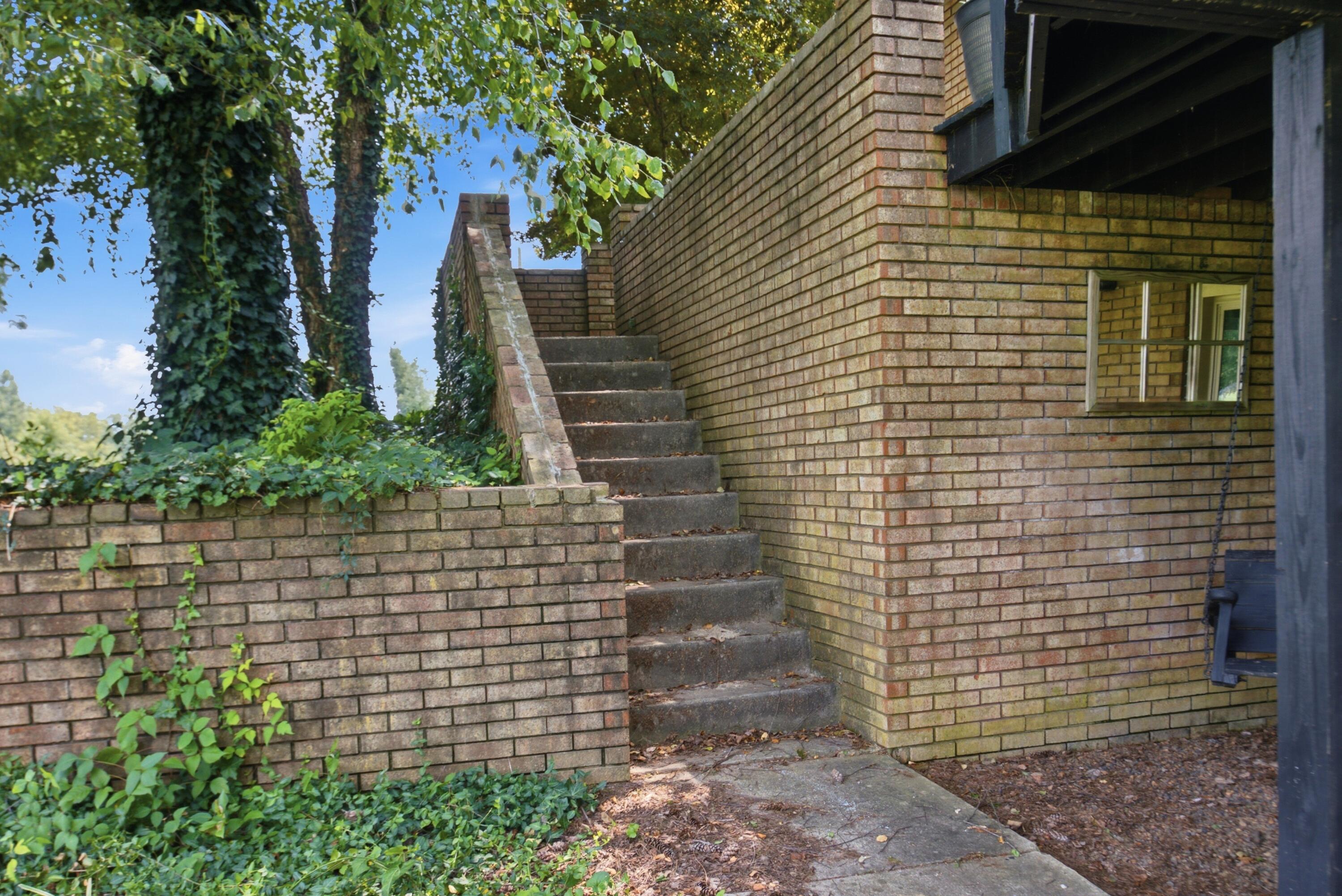 213 Augusta Drive Property Photo 47