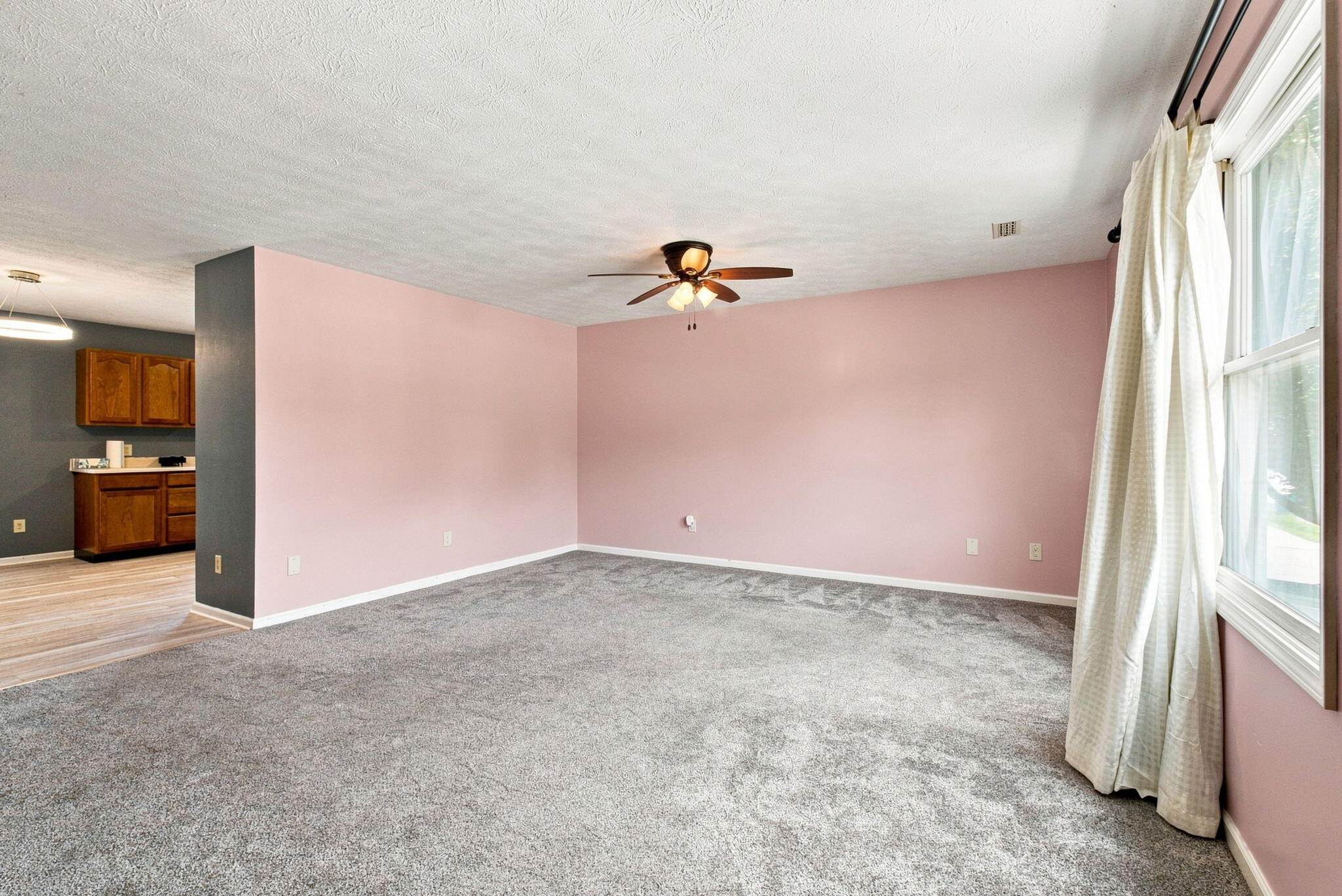1144 Southpoint Drive Property Photo 7