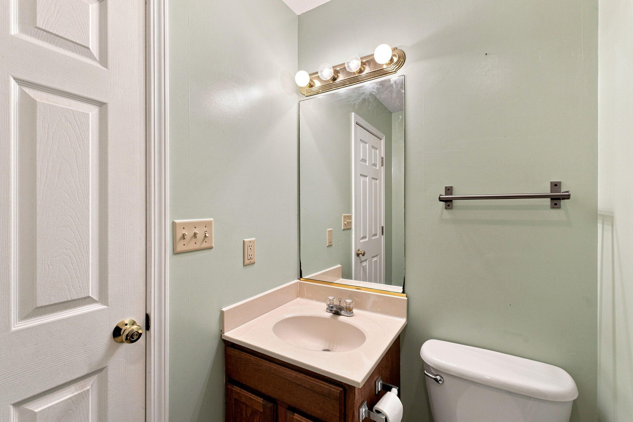 1144 Southpoint Drive Property Photo 23