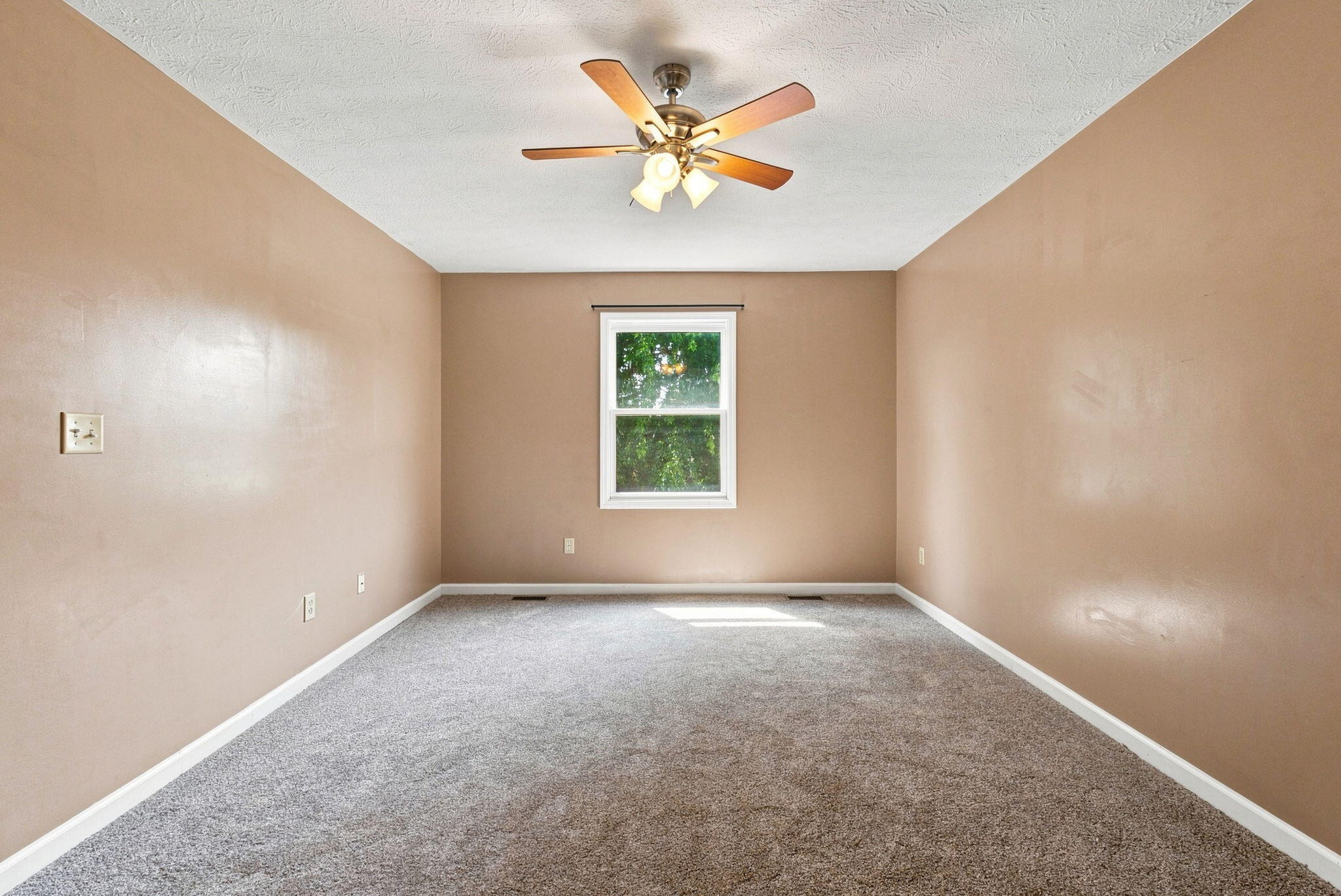 1144 Southpoint Drive Property Photo 28