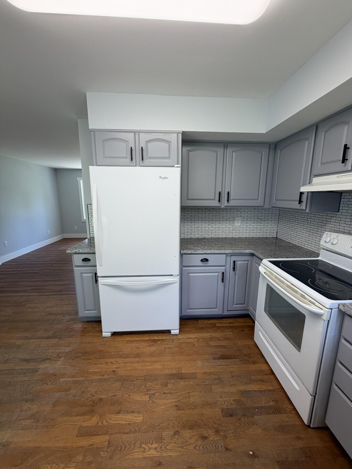 721 Wayland Drive Property Photo 12