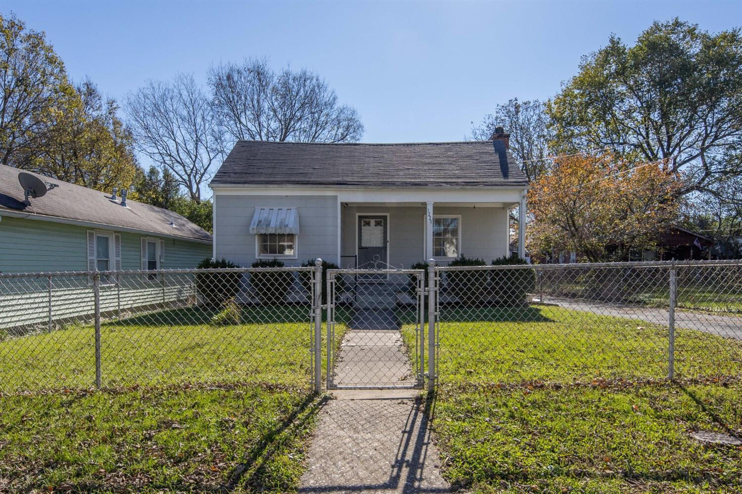1220 Hammond Avenue Property Photo 2