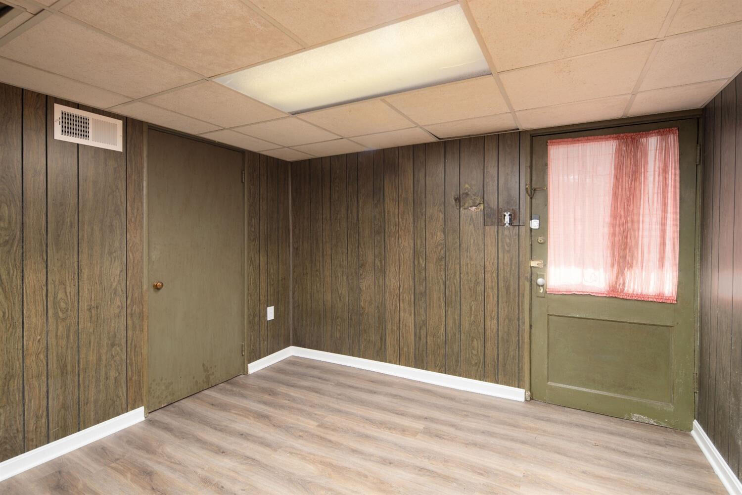 1220 Hammond Avenue Property Photo 19