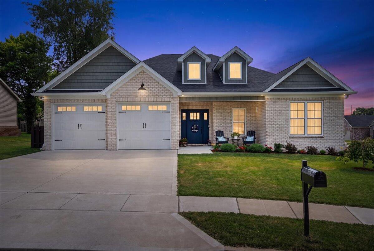 140 Coachman Place