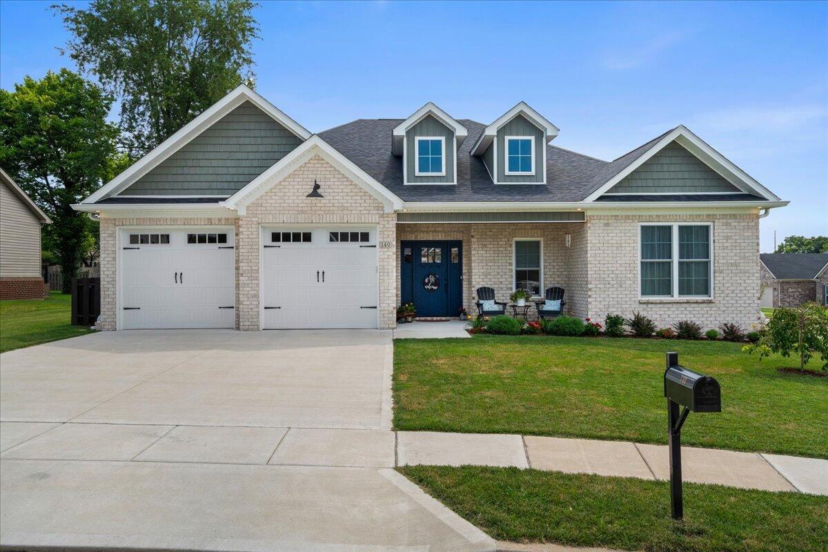 140 Coachman Place Property Photo 2