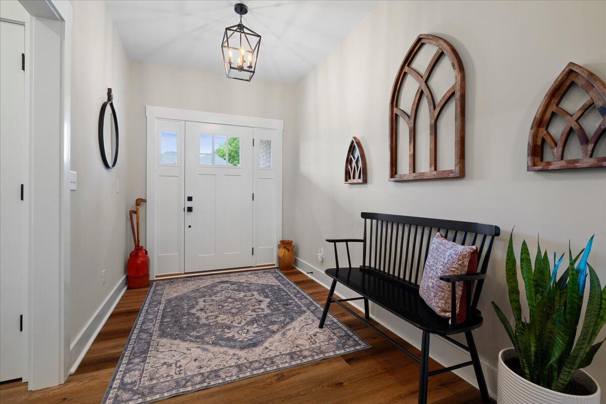 140 Coachman Place Property Photo 7