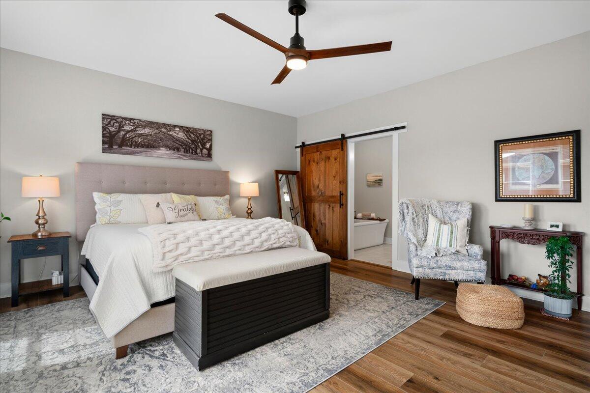 140 Coachman Place Property Photo 23