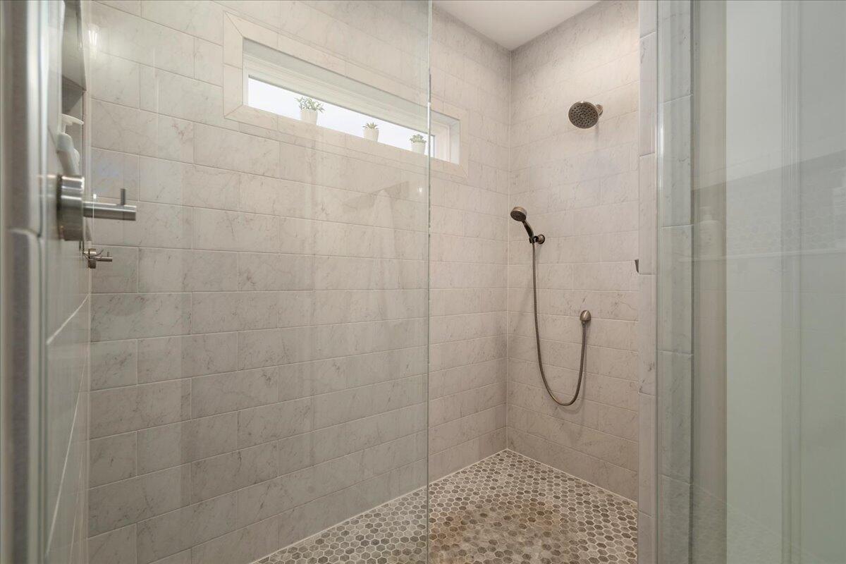 140 Coachman Place Property Photo 25