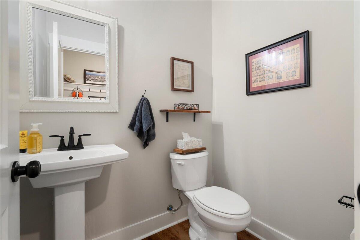 140 Coachman Place Property Photo 35
