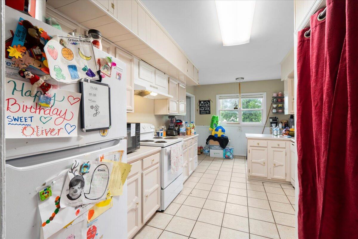 325 S 3rd Street Property Photo 9