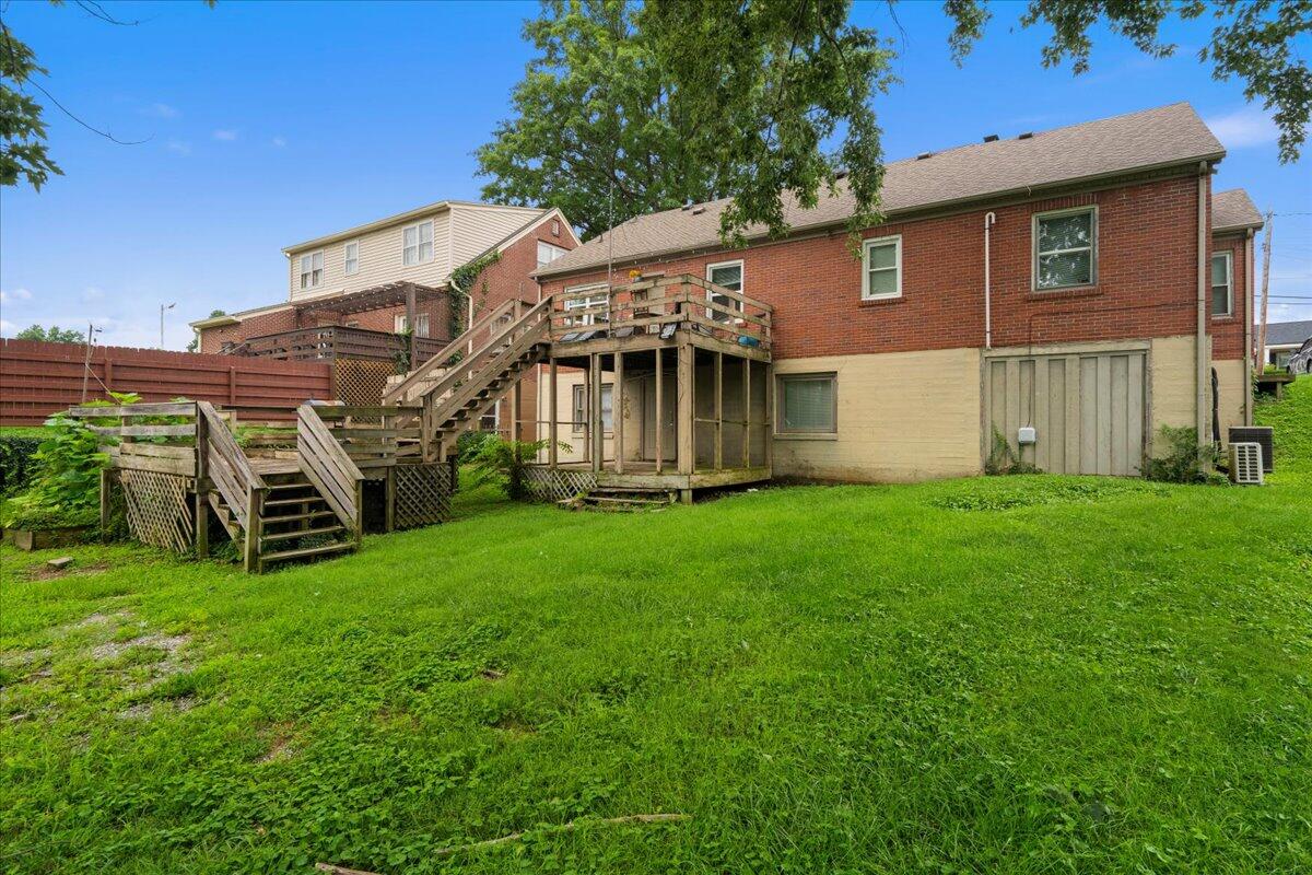 325 S 3rd Street Property Photo 37