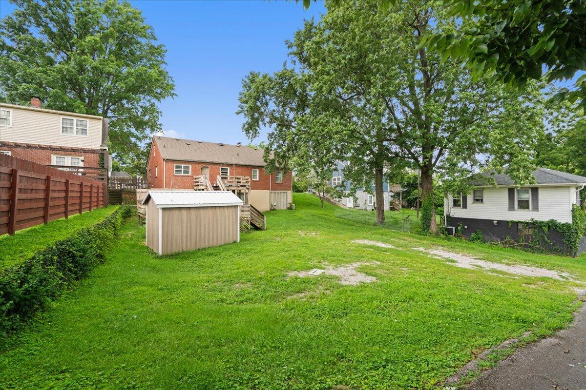 325 S 3rd Street Property Photo 41