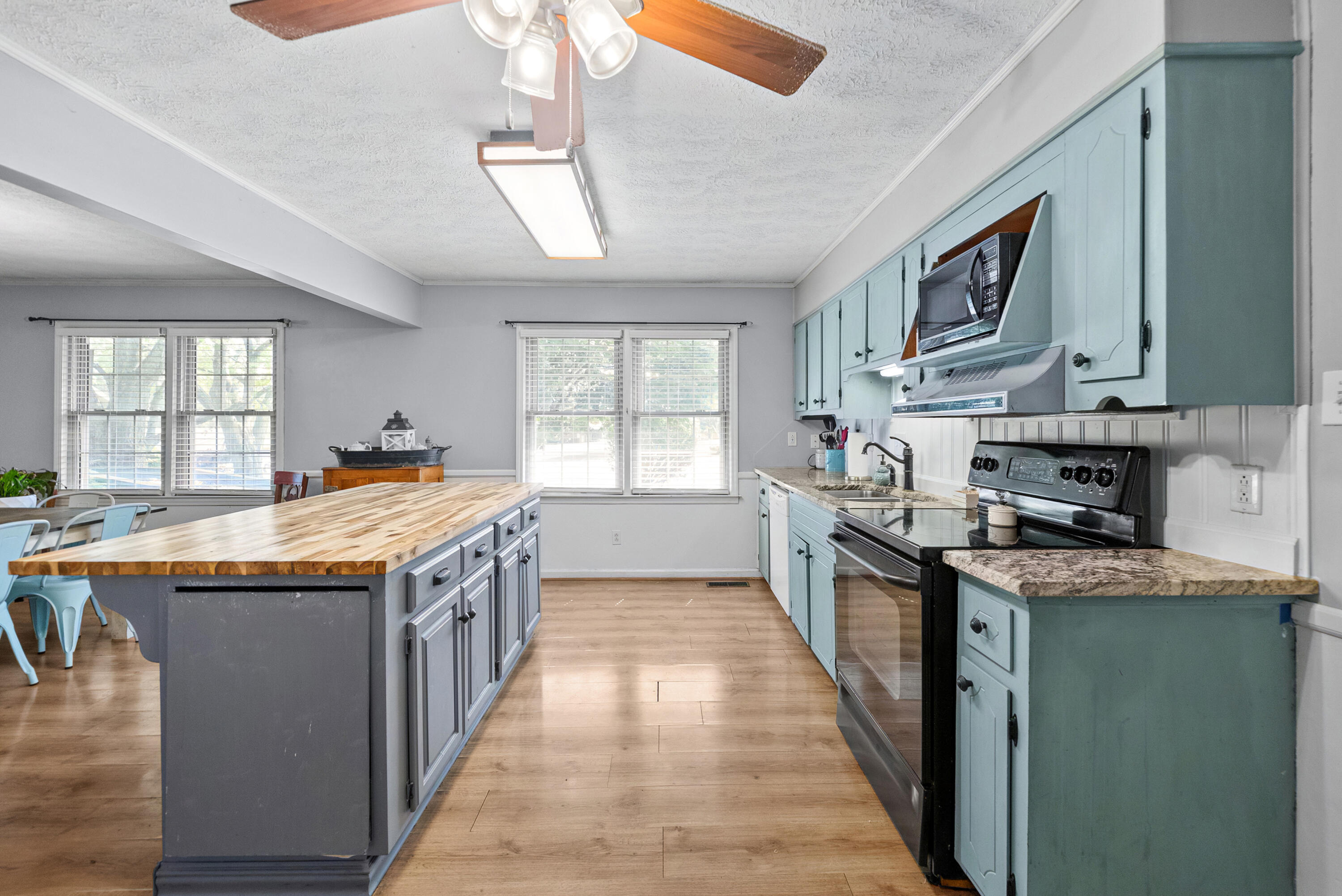 311 Tremont Drive Property Photo 12